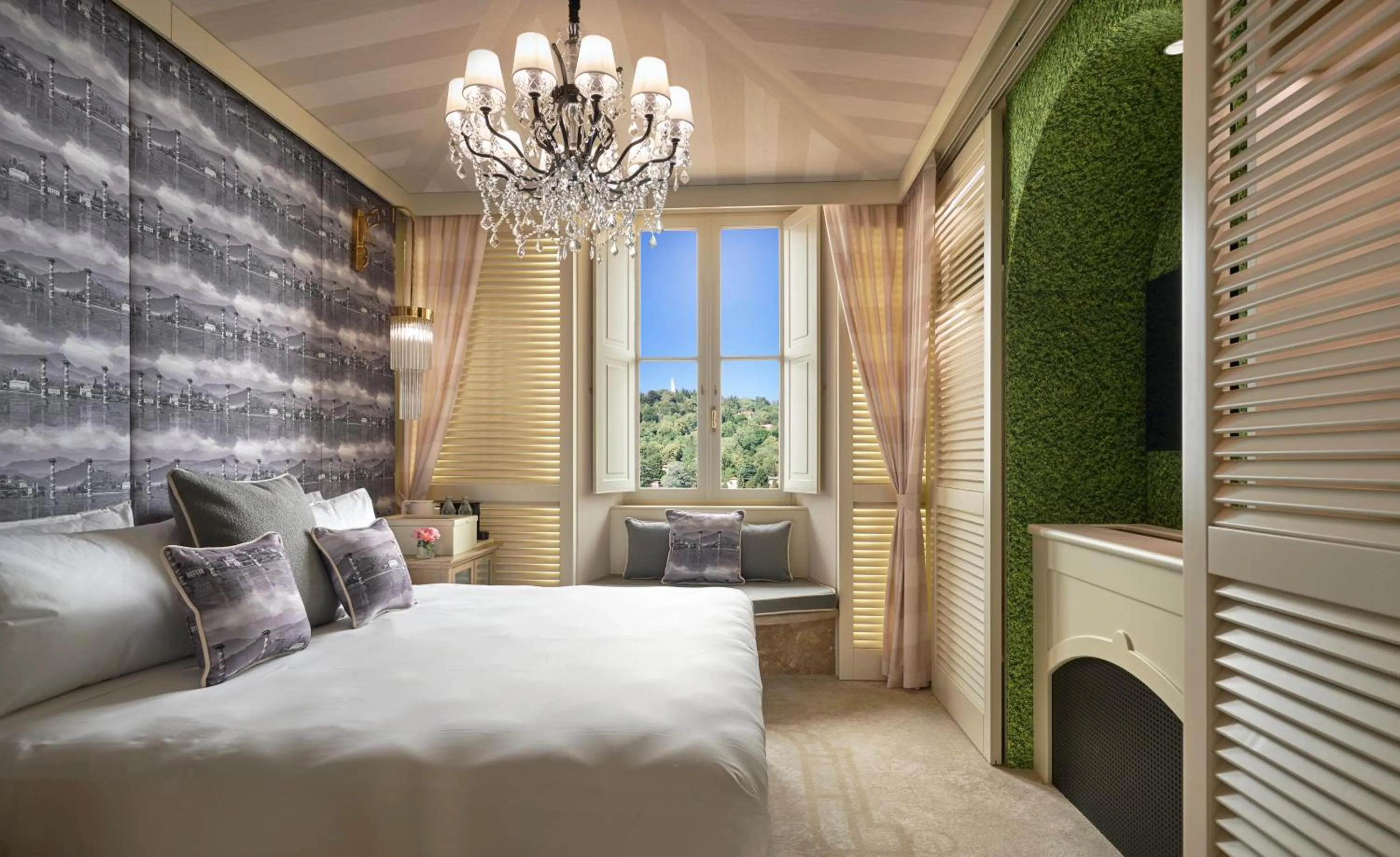 Double Room with Mountain View in Nuvole Garden Hotel