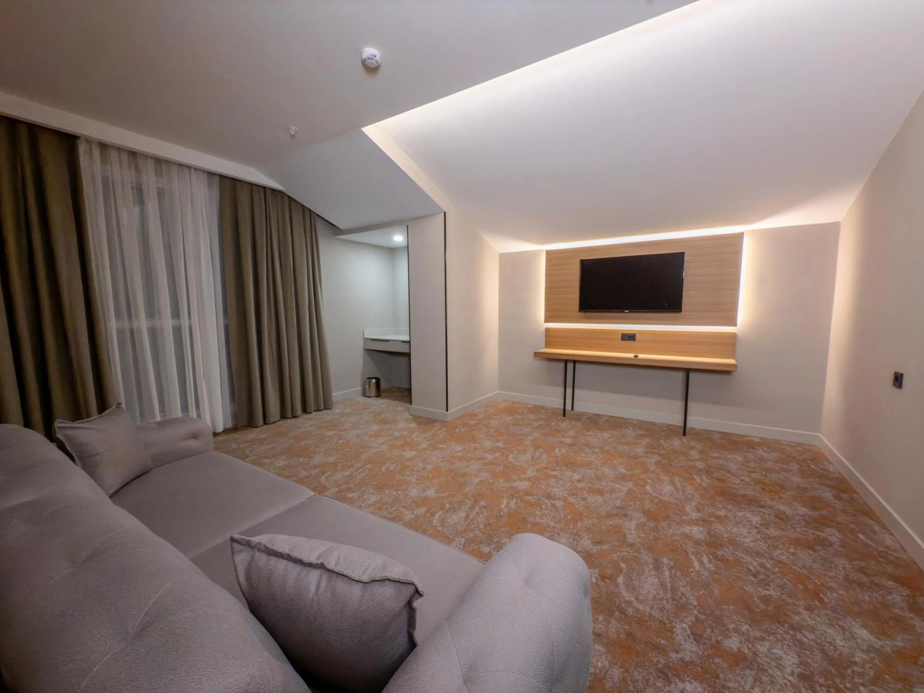 TV and multimedia in Dedeman Adana