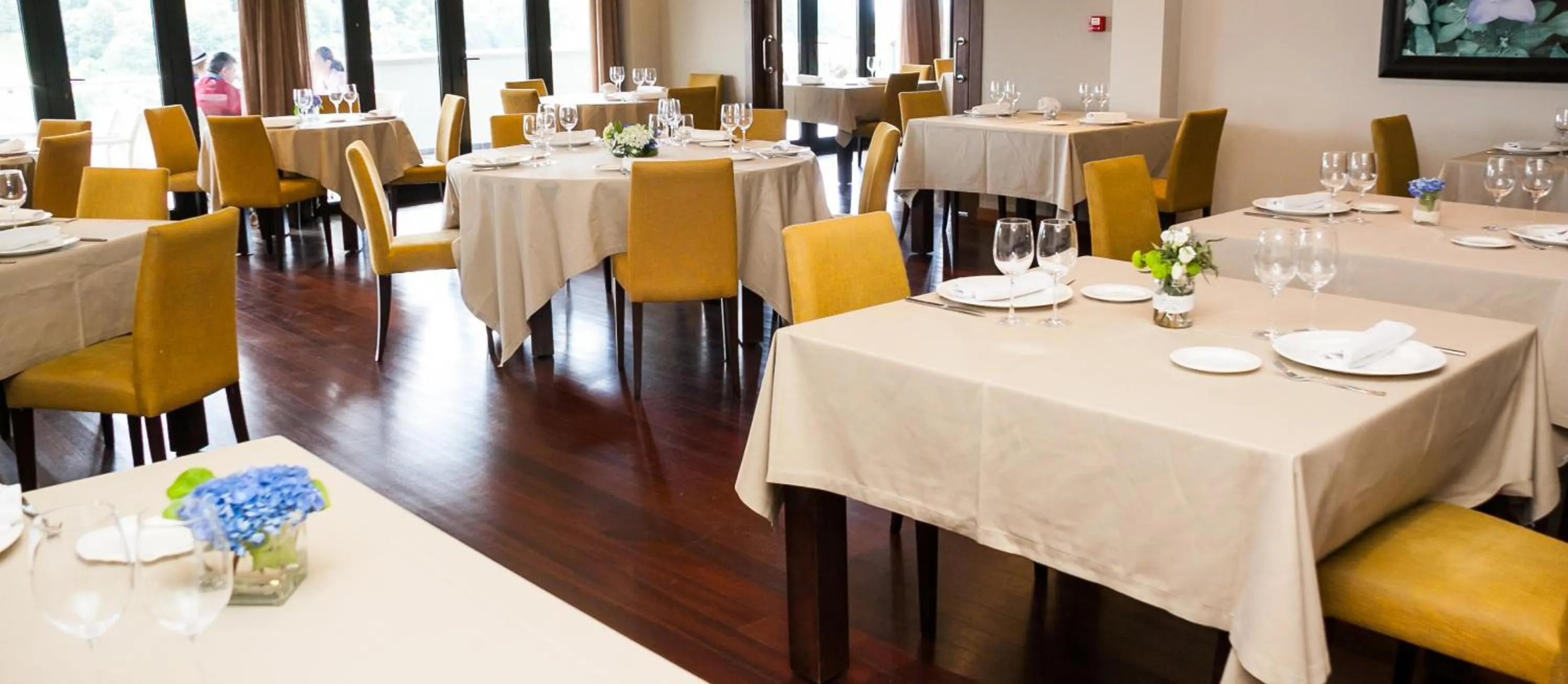 Restaurant/places to eat in Hosteria de Torazo Nature Hotel & Spa