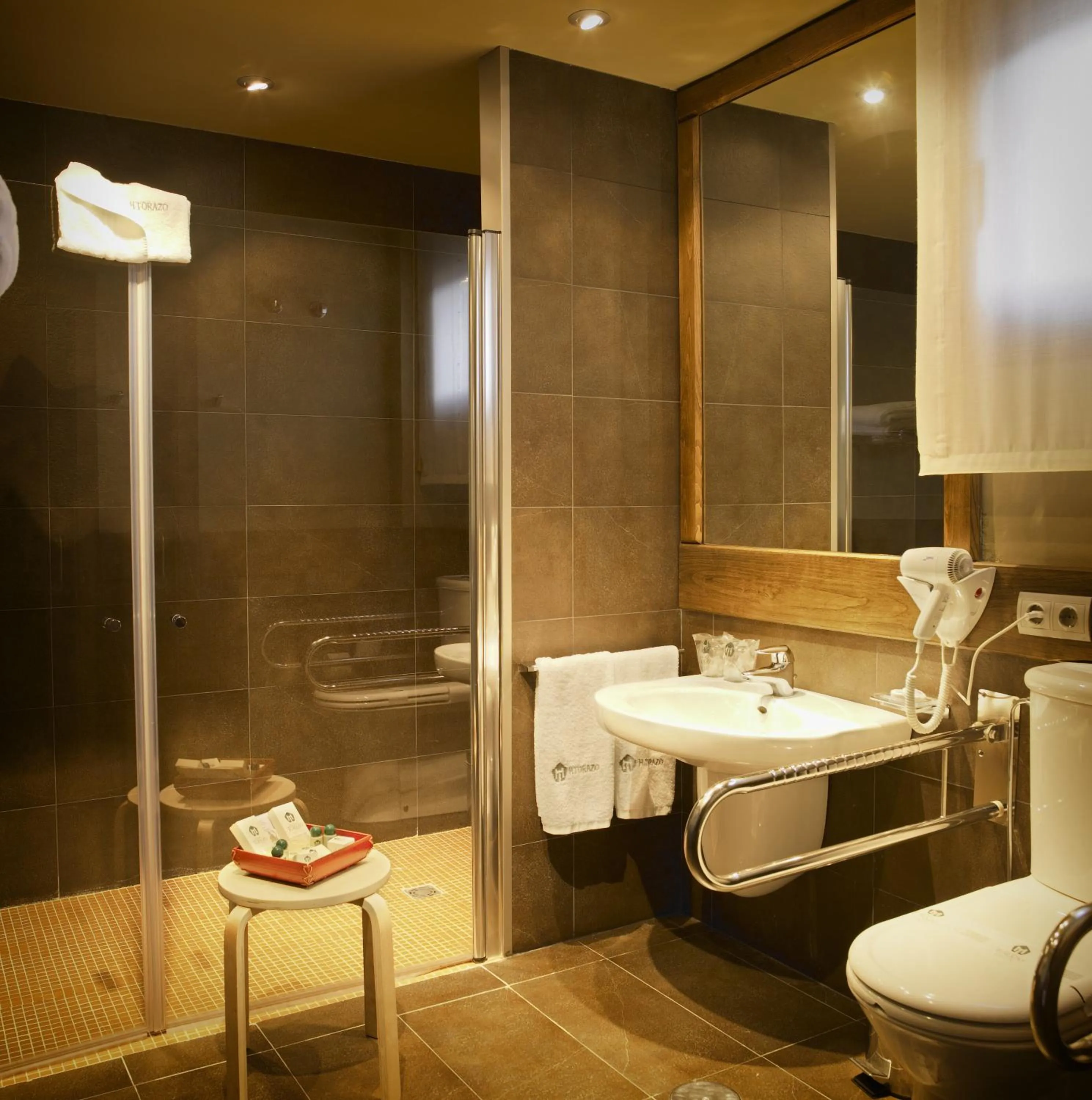 Bathroom in Hosteria de Torazo Nature Hotel & Spa