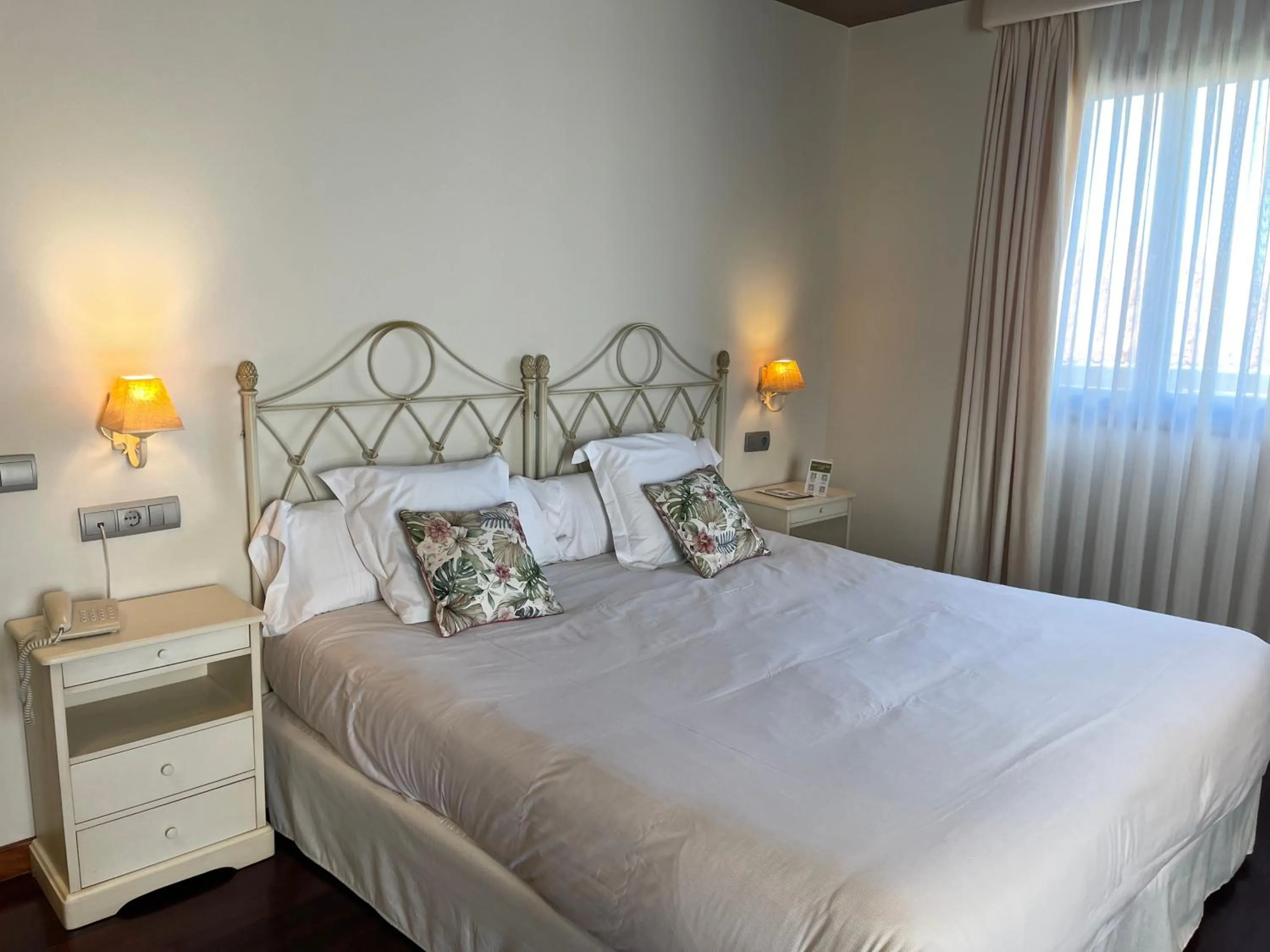 Bedroom, Bed in Hosteria de Torazo Nature Hotel & Spa