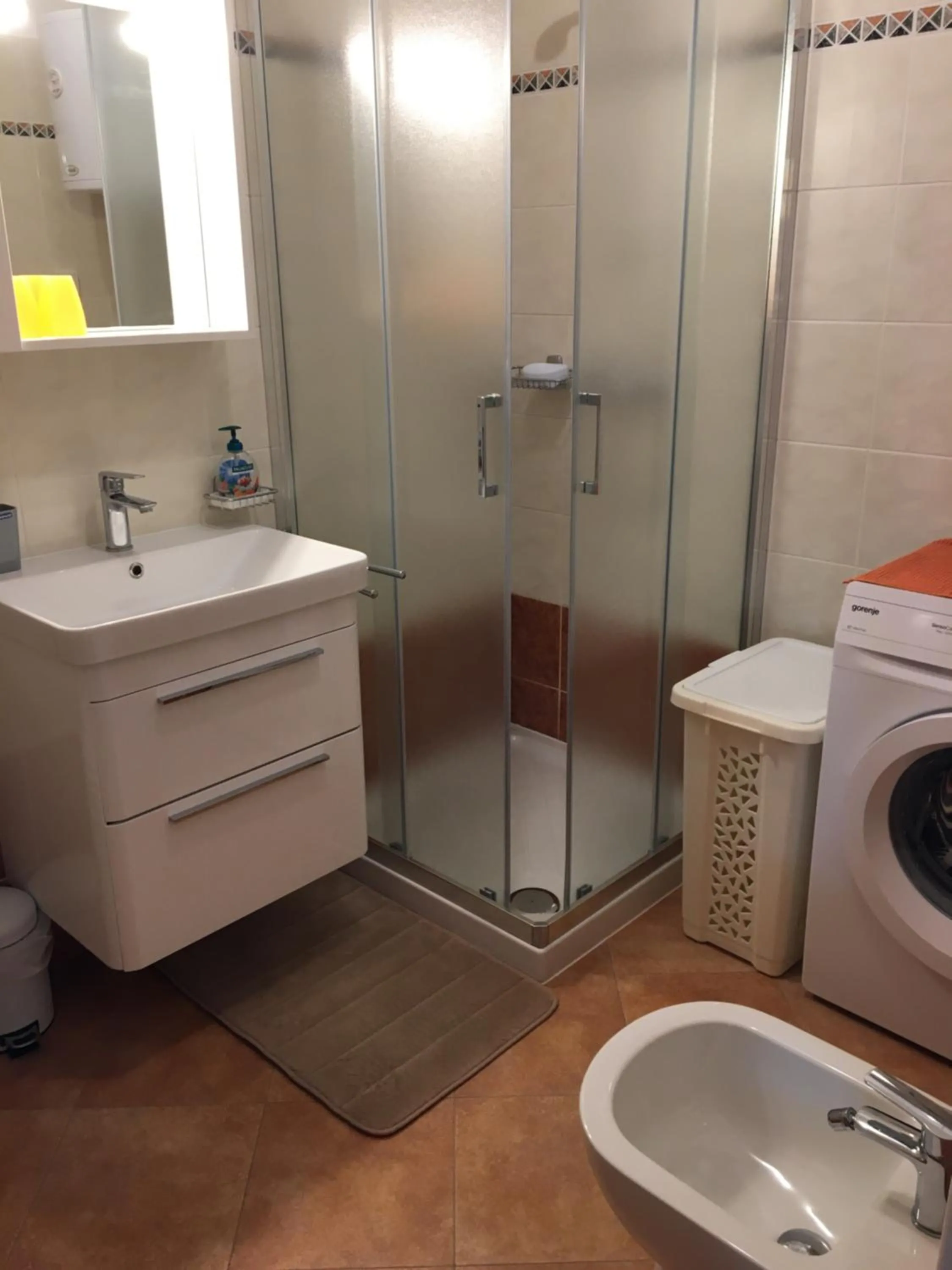 Shower in Apartment Banko