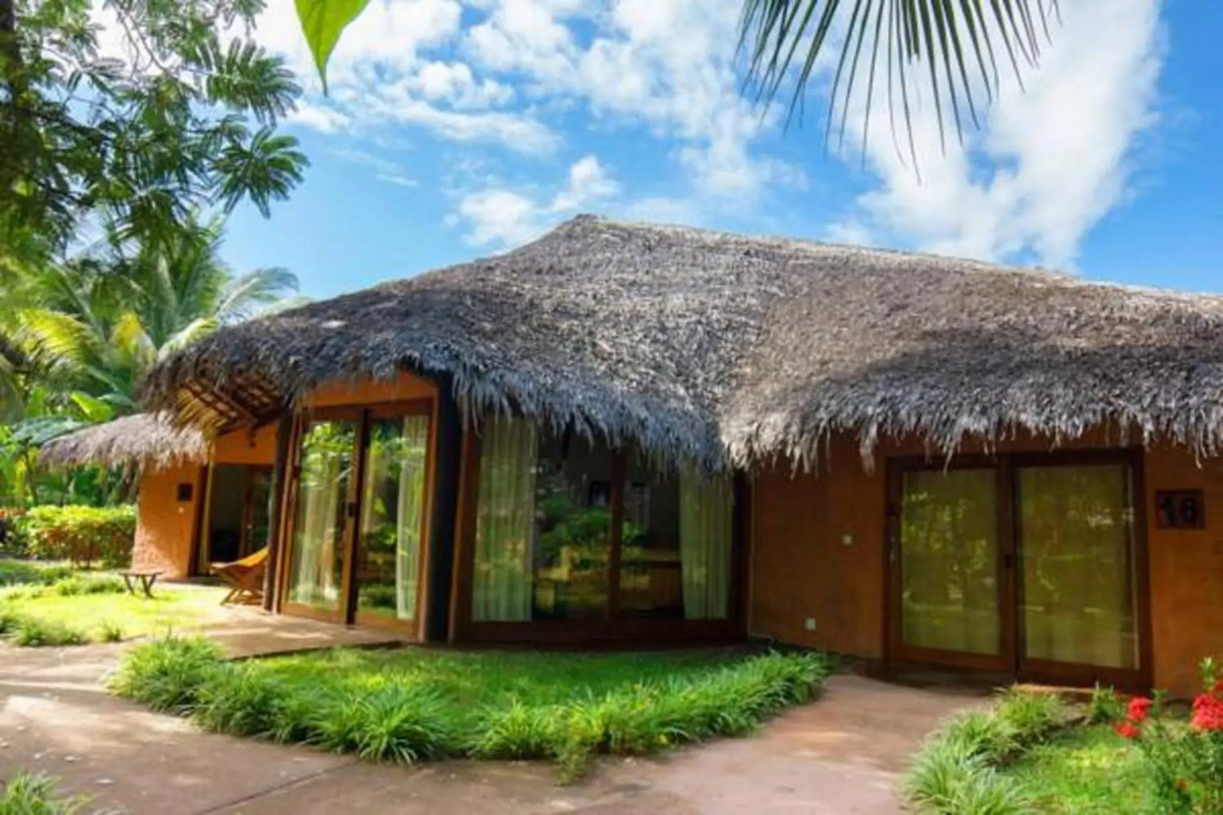 Facade/entrance in Ravintsara Wellness Hotel Facade/entrance in Ravintsara Wellness Hotel