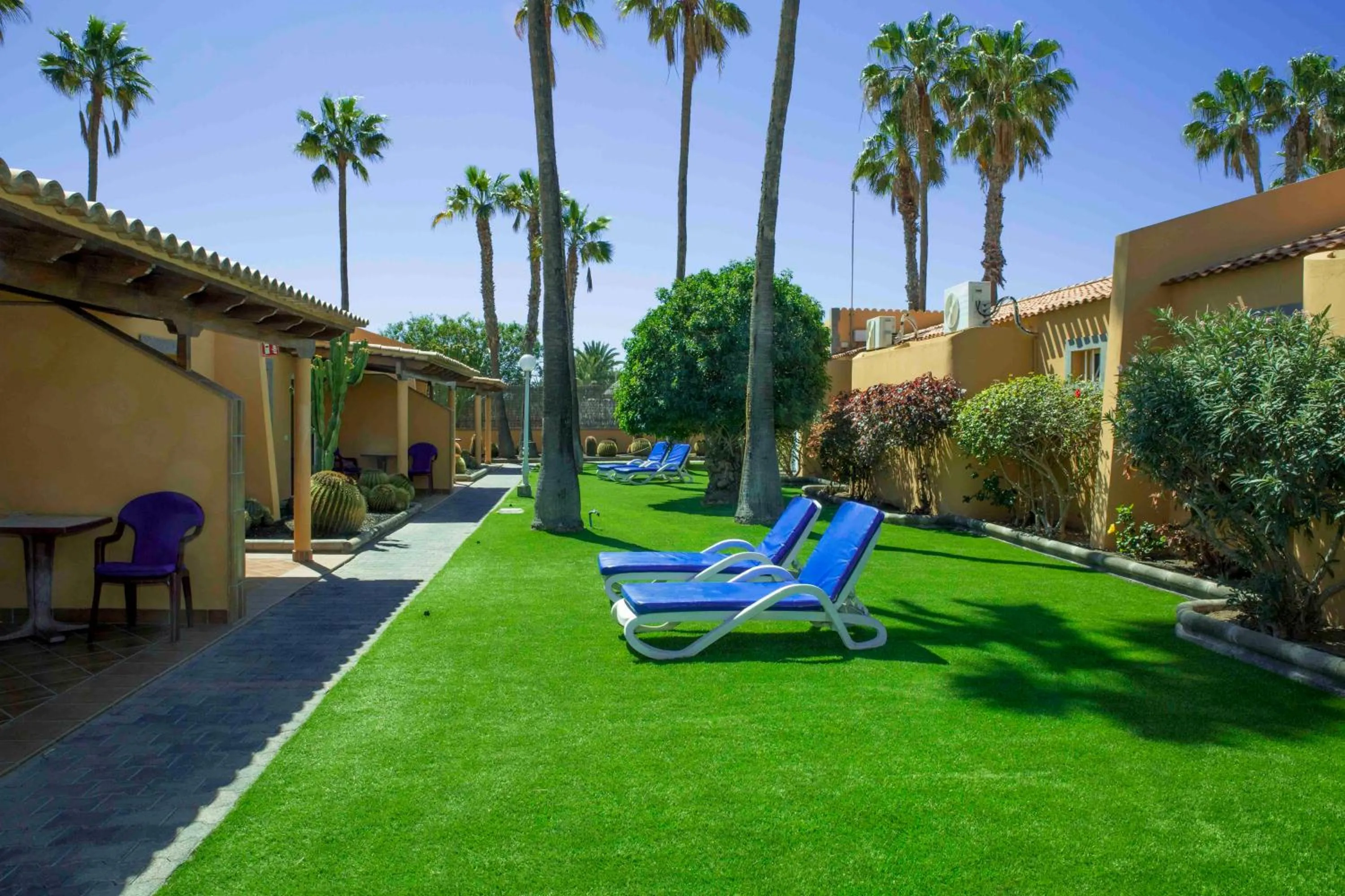 Garden view in Bungalows Los Almendros - Exclusive Vacation Club