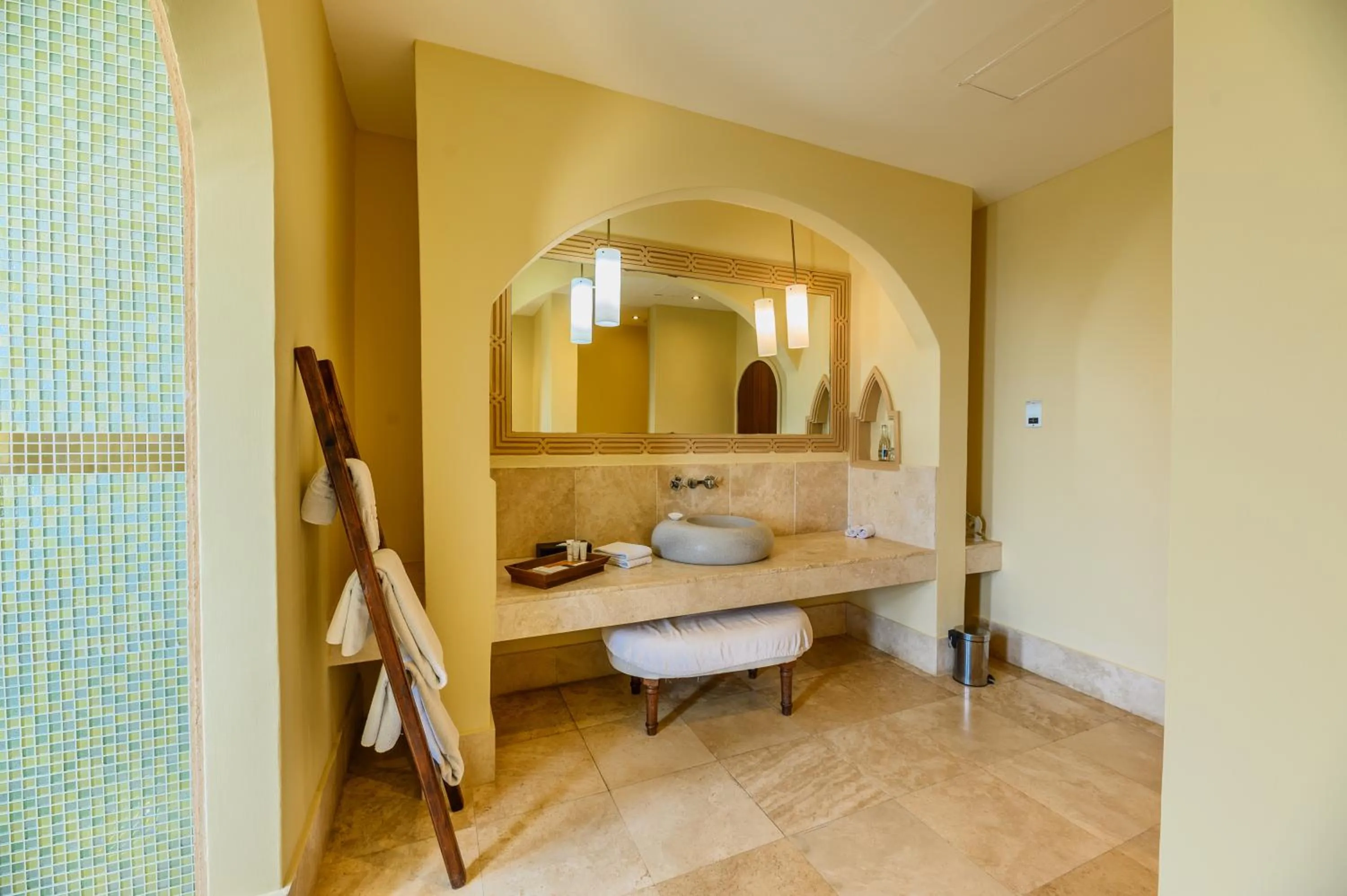 Bathroom in Cocoa Boutique Hotel