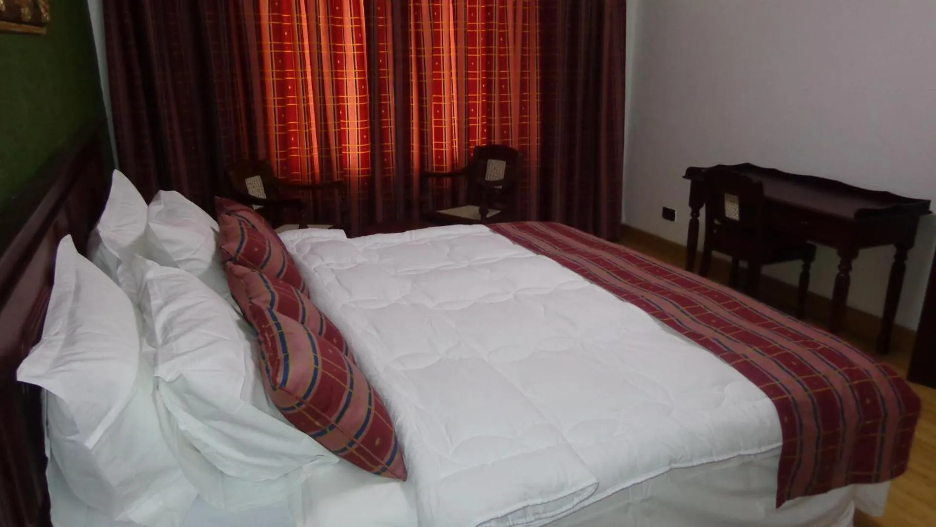 Bed in Eagle Palace Hotel