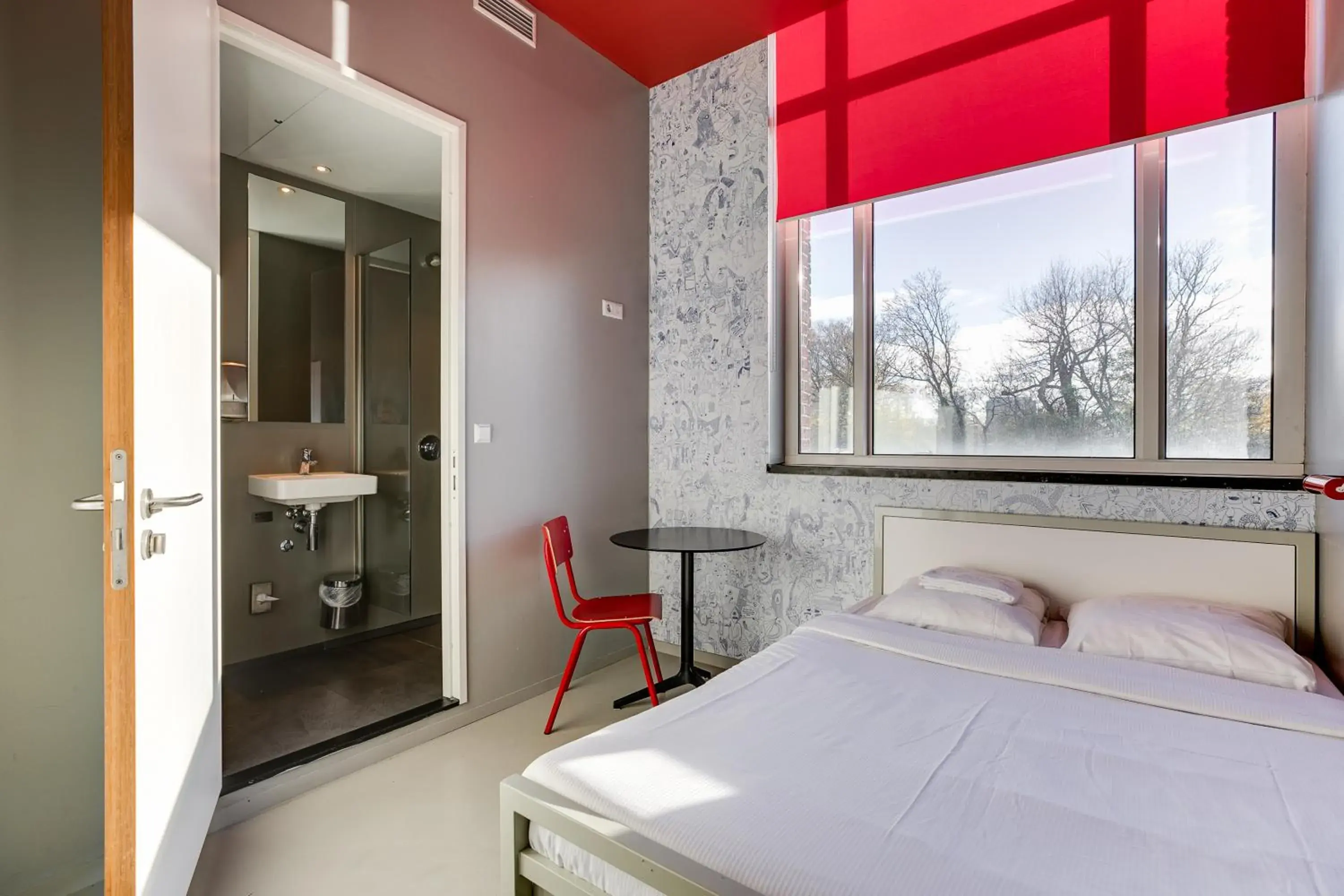 Private double room with attached bathroom in ClinkNOORD Hostel Private double room with attached bathroom in ClinkNOORD Hostel