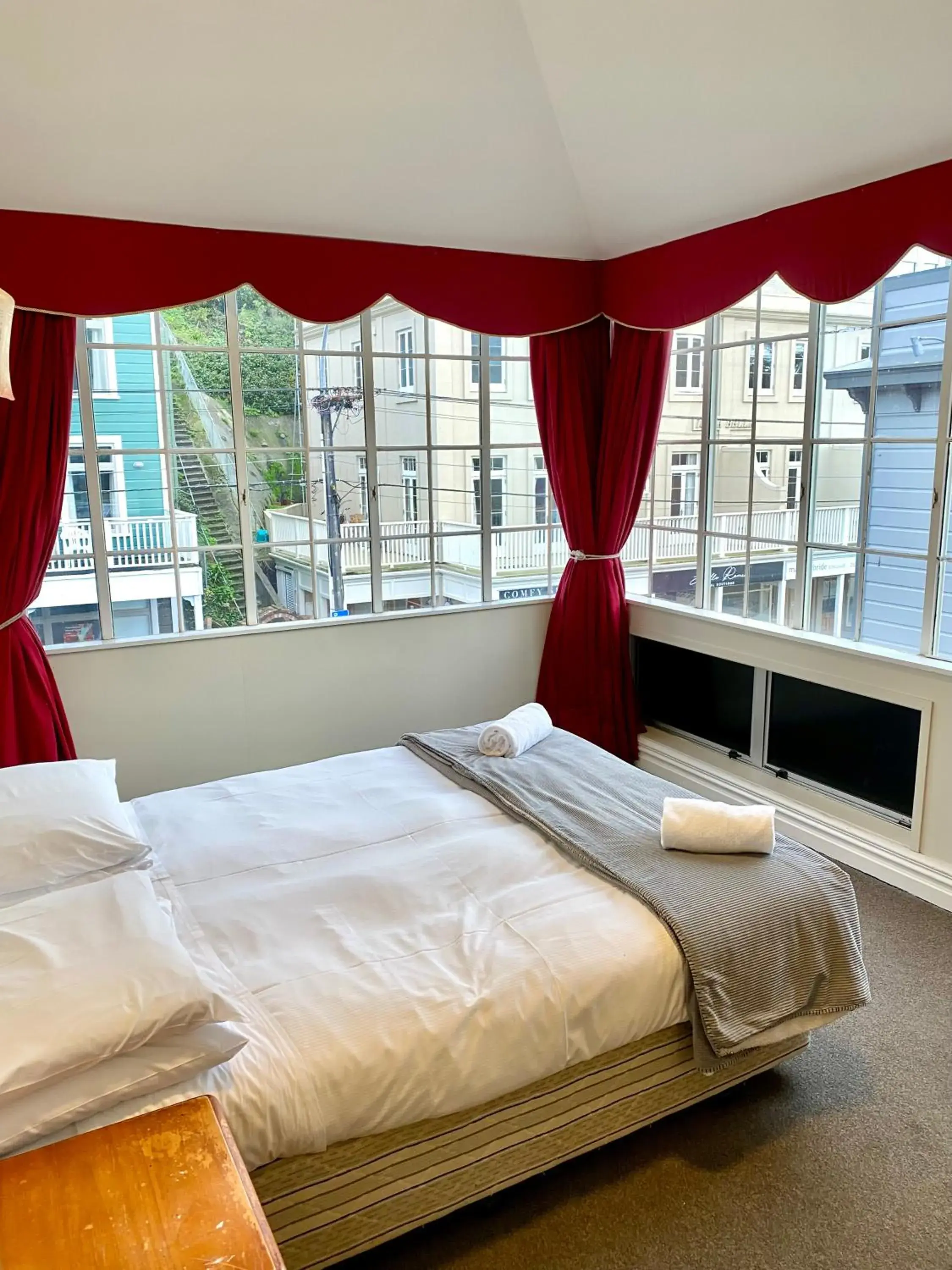 Bedroom, Bed in Shepherds Arms Hotel Bedroom, Bed in Shepherds Arms Hotel