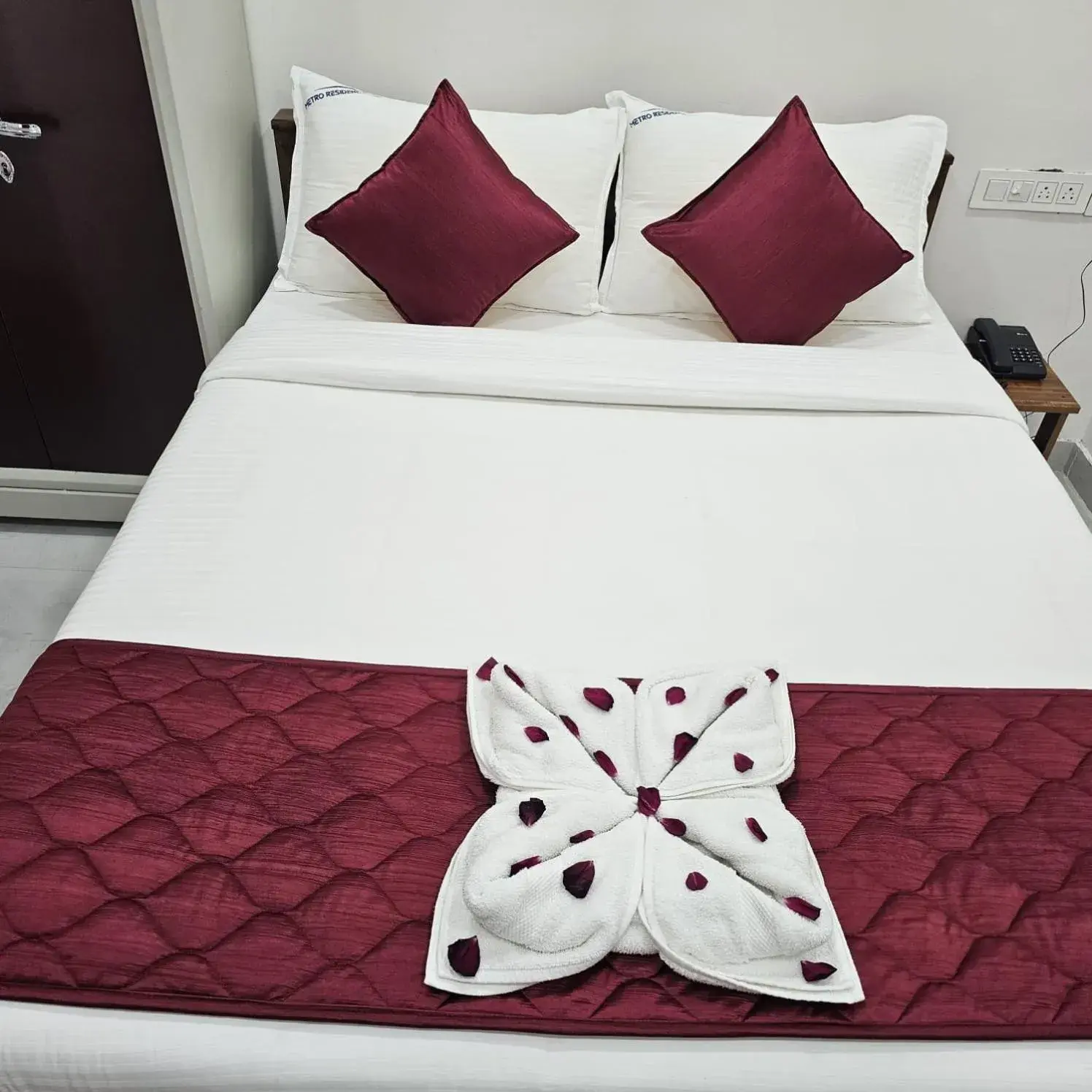 Bedroom, Bed in MetroResidency com Bedroom, Bed in MetroResidency com