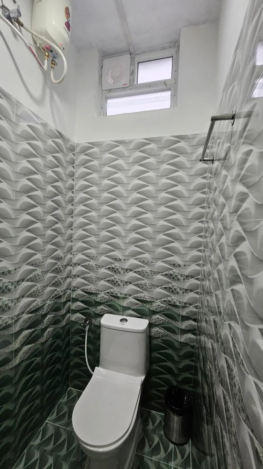 Toilet in MetroResidency com