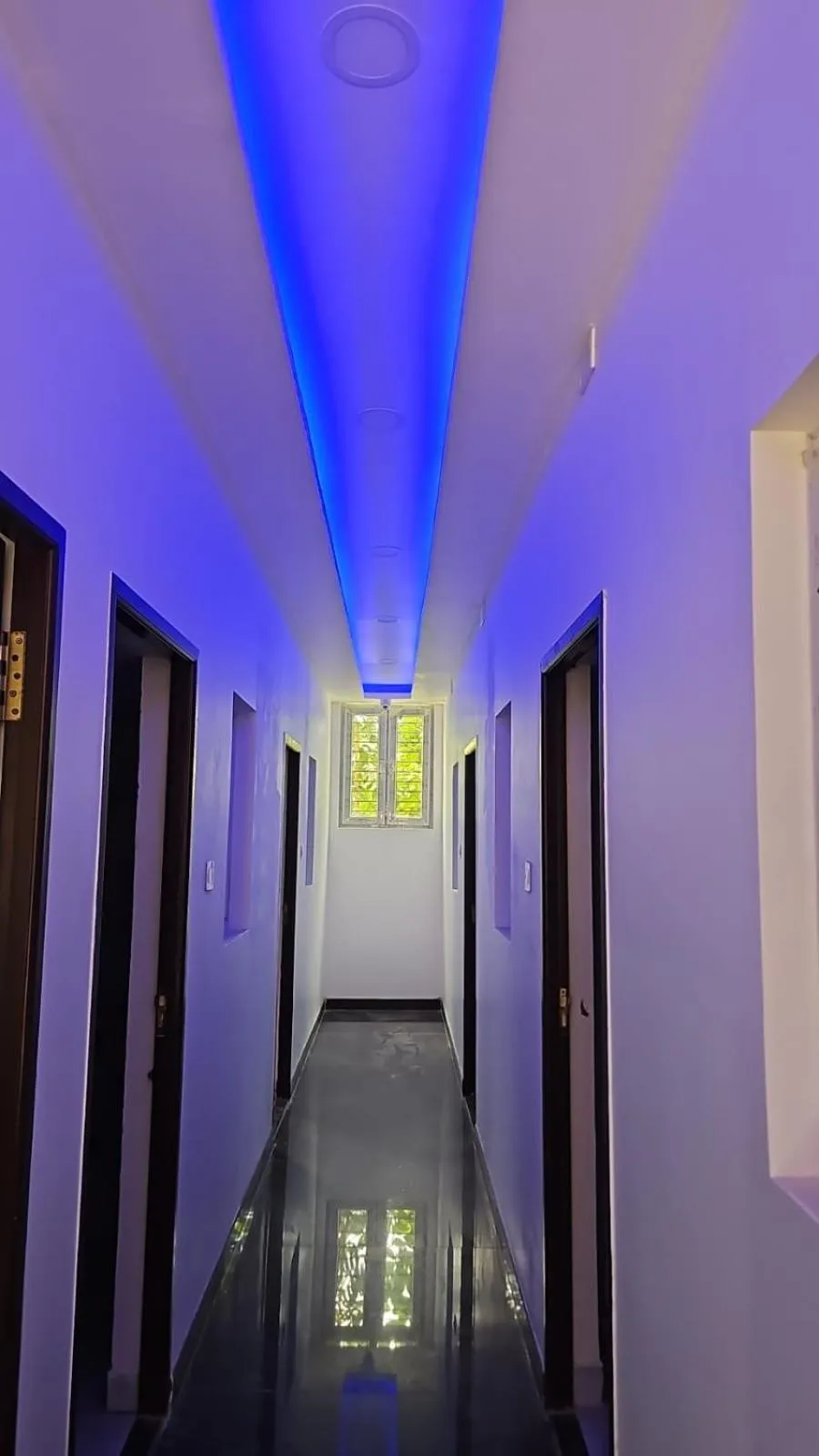 locker in MetroResidency com