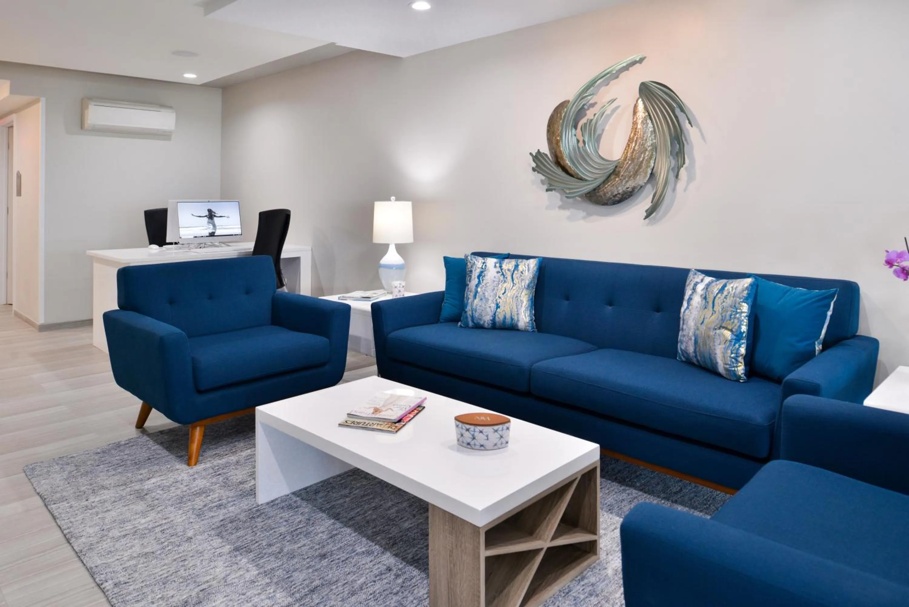 Lobby or reception in Cabana Shores Hotel