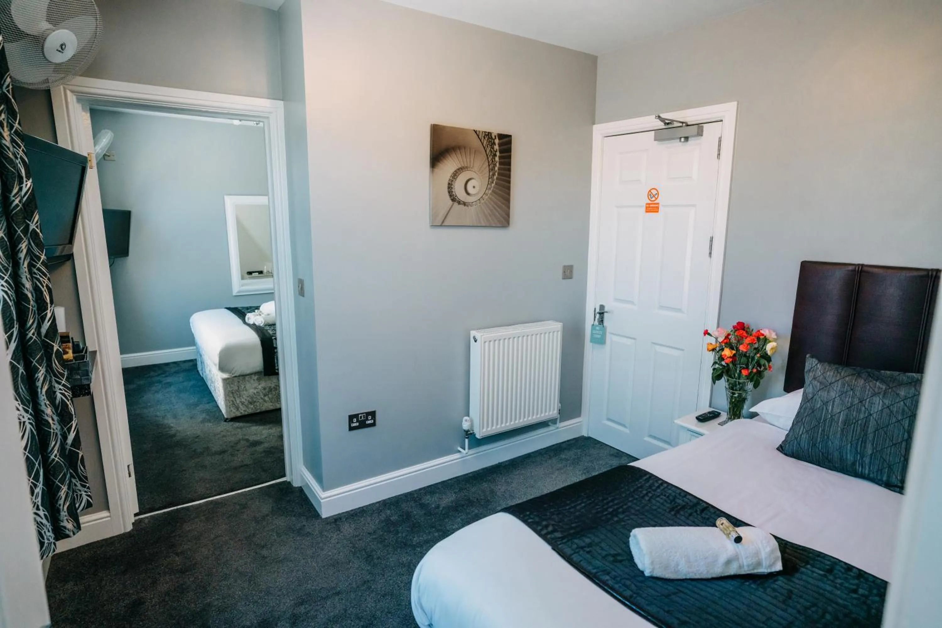 Bedroom, Bed in OYO Minerva Guesthouse