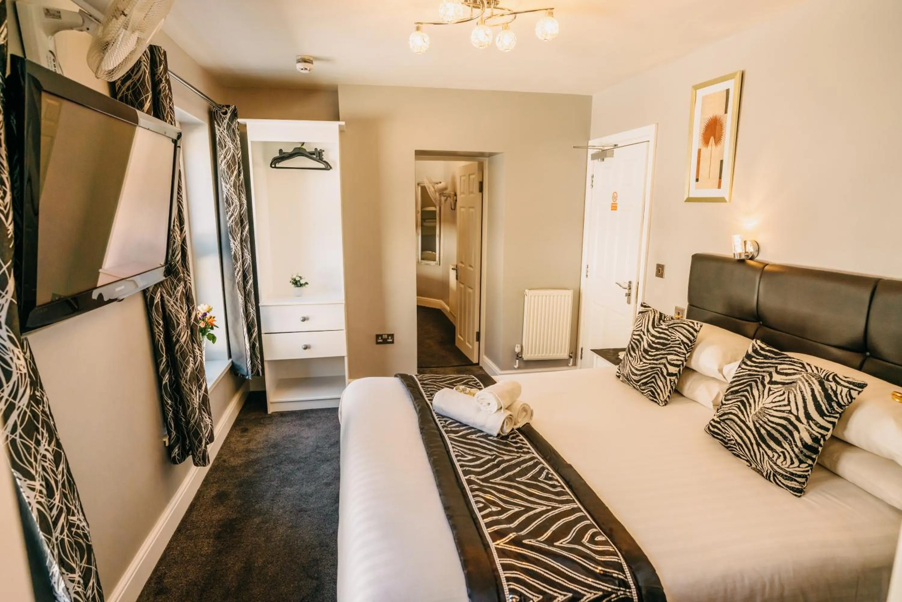 Bedroom, Bed in OYO Minerva Guesthouse