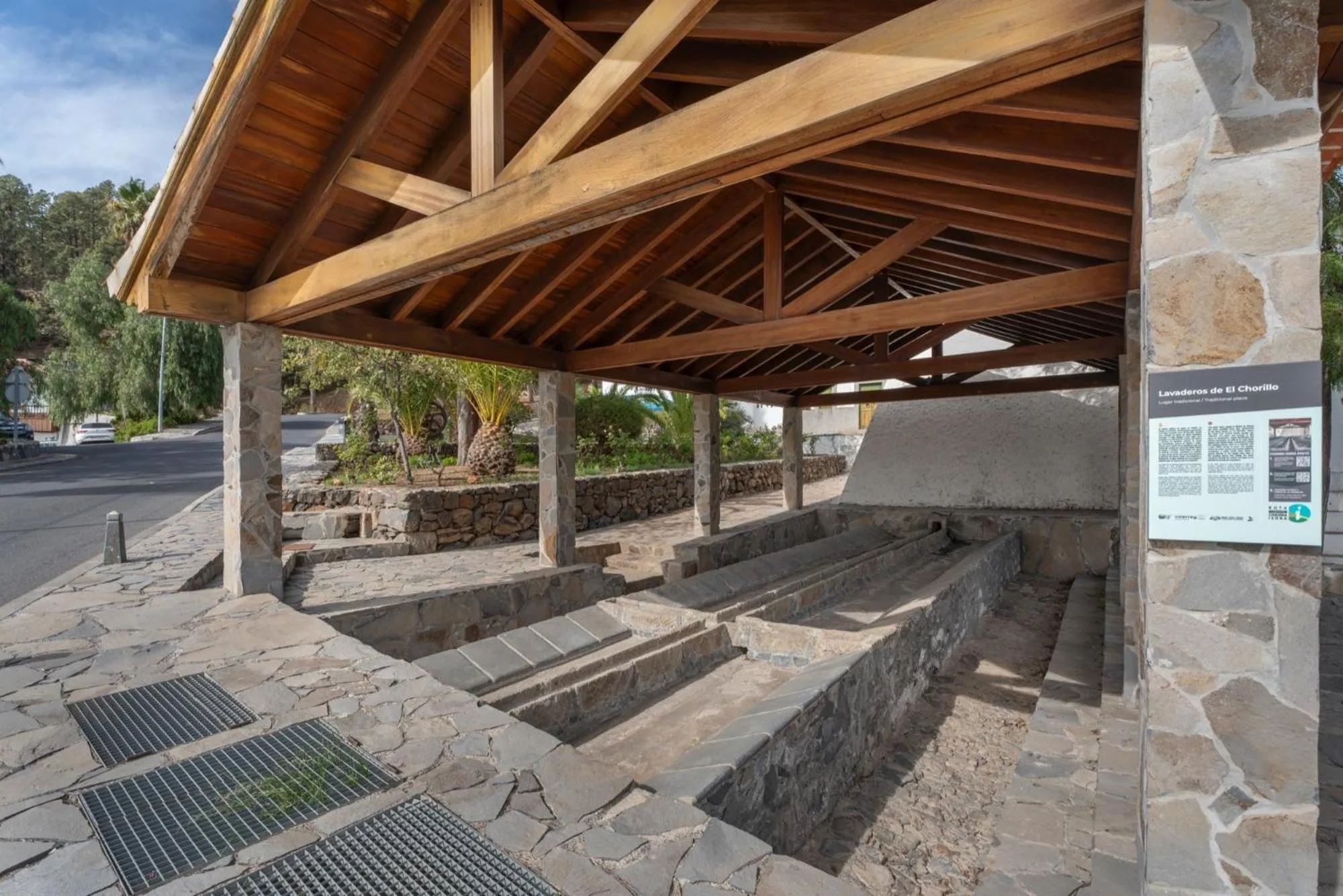 Property building in Hotel Germán