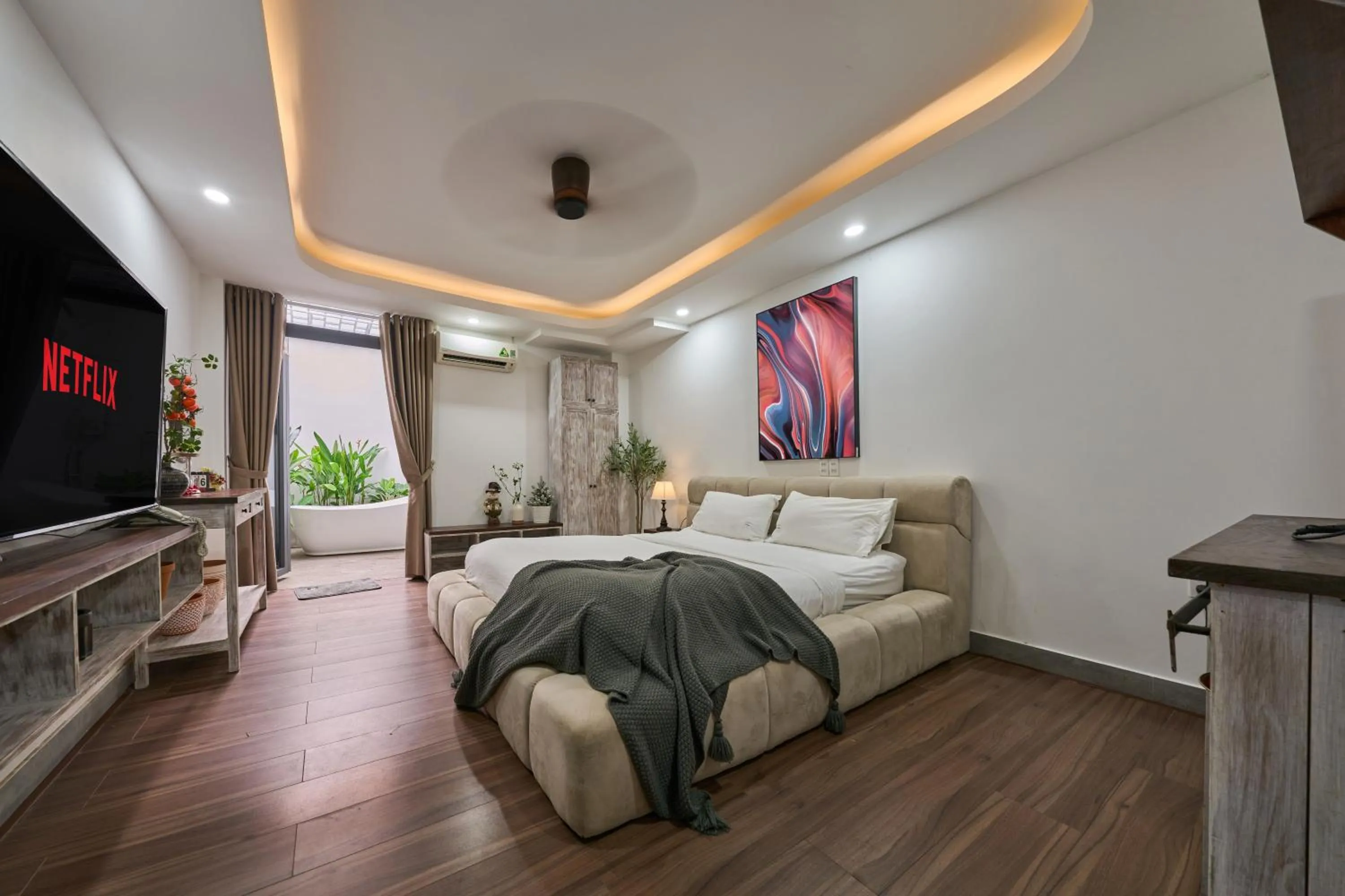 Communal lounge/ TV room, Bed in Green Riverside Hotel & Apartment