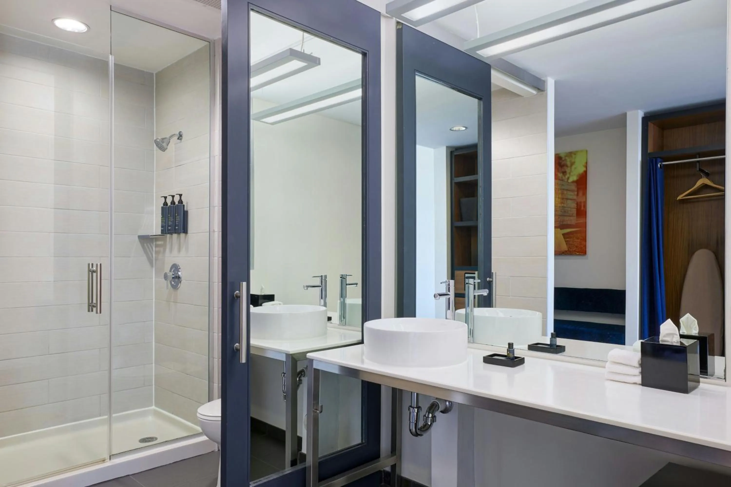 Bathroom in Aloft Durham Downtown