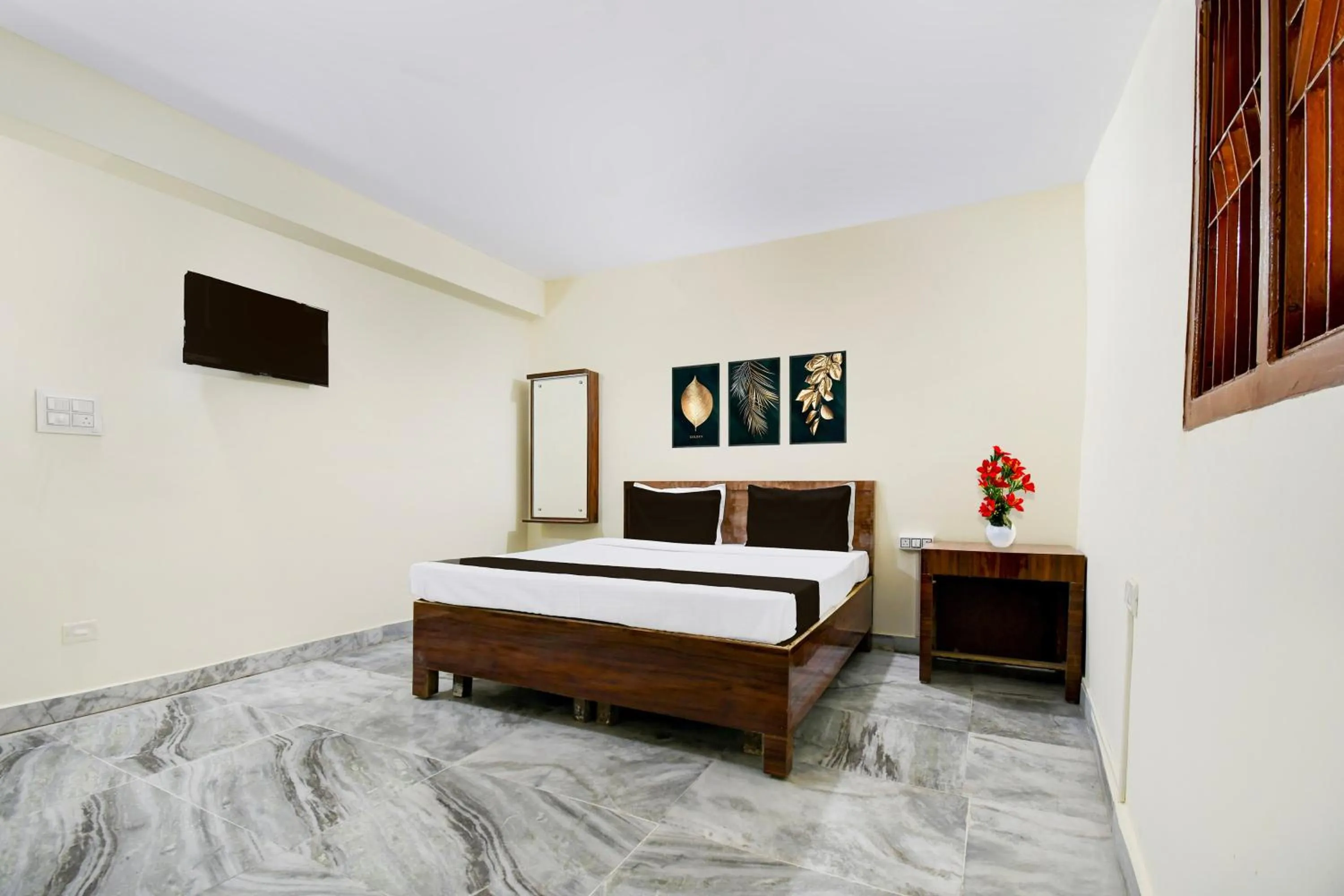 Bedroom, Bed in Super Hotel O Khandagiri Near DN Regalia Mall
