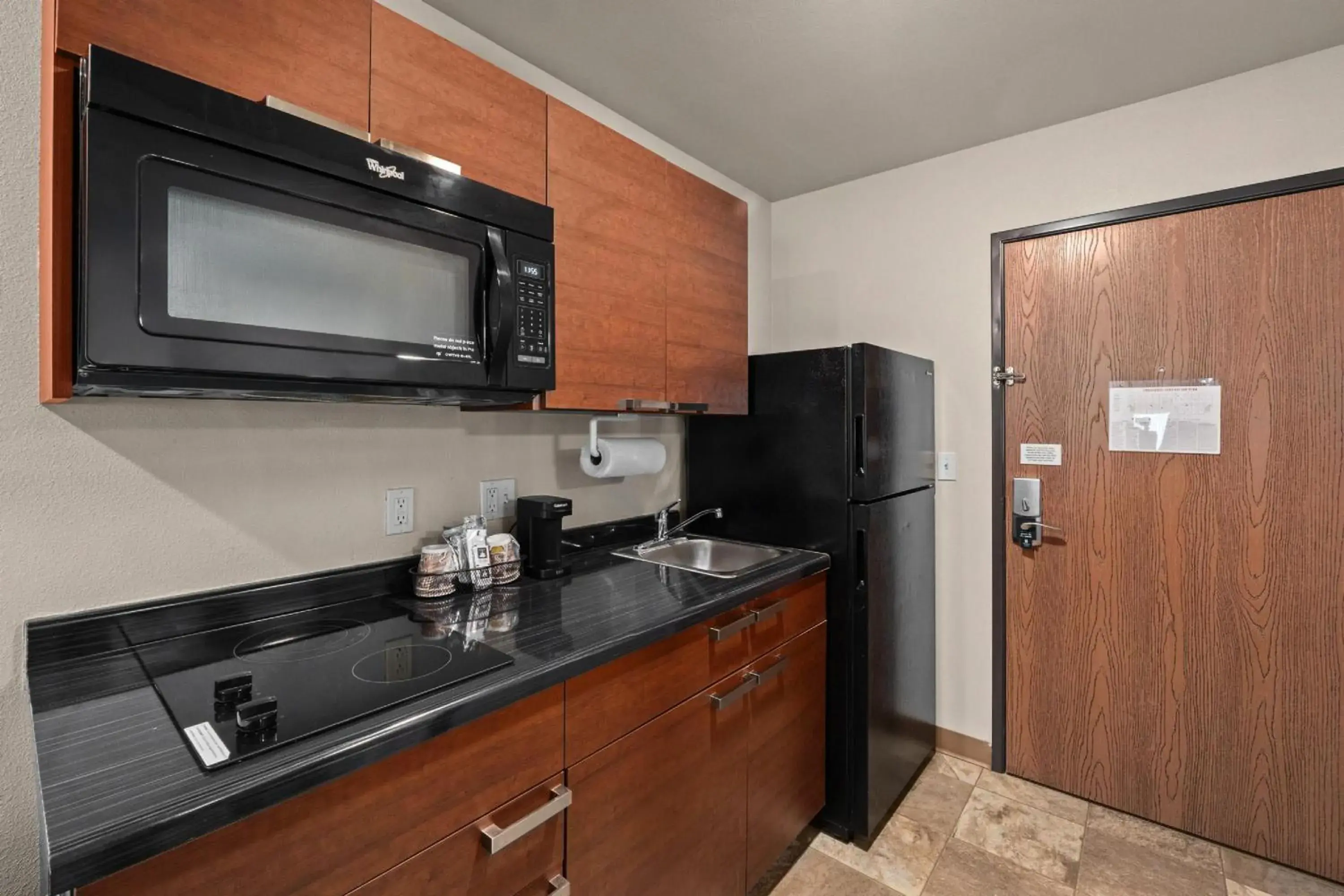 Kitchen or kitchenette in MainStay Suites Spokane Valley Kitchen or kitchenette in MainStay Suites Spokane Valley
