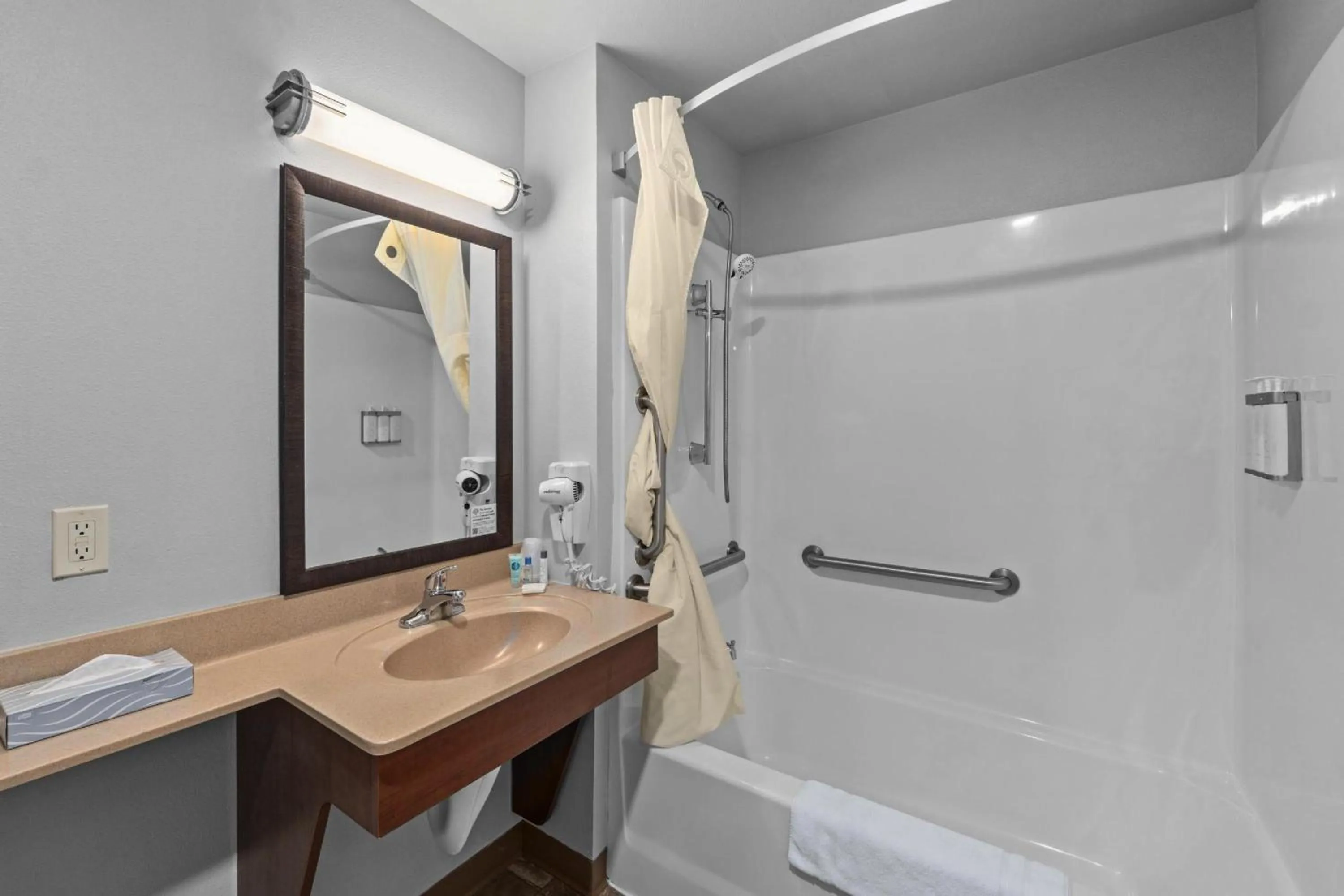 Bathroom in MainStay Suites Spokane Valley