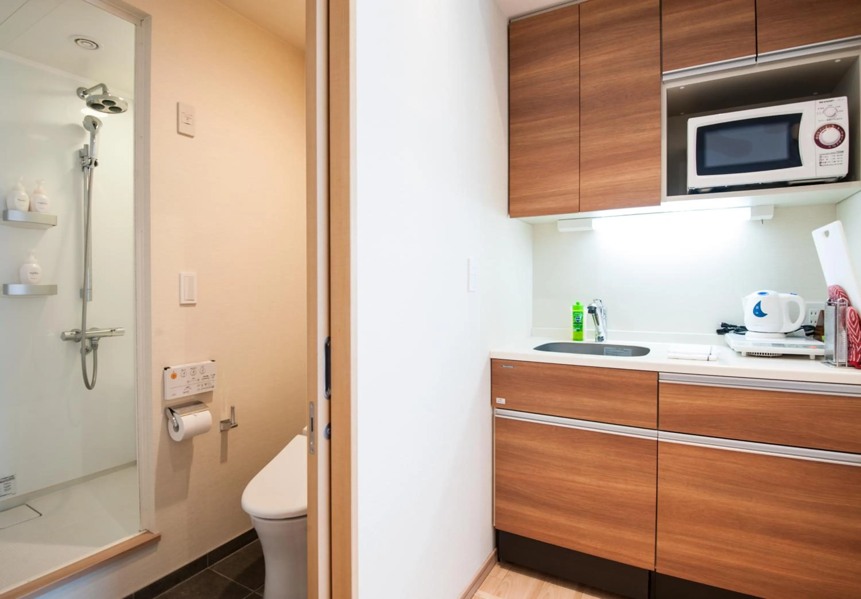 Kitchen or kitchenette in Akazora