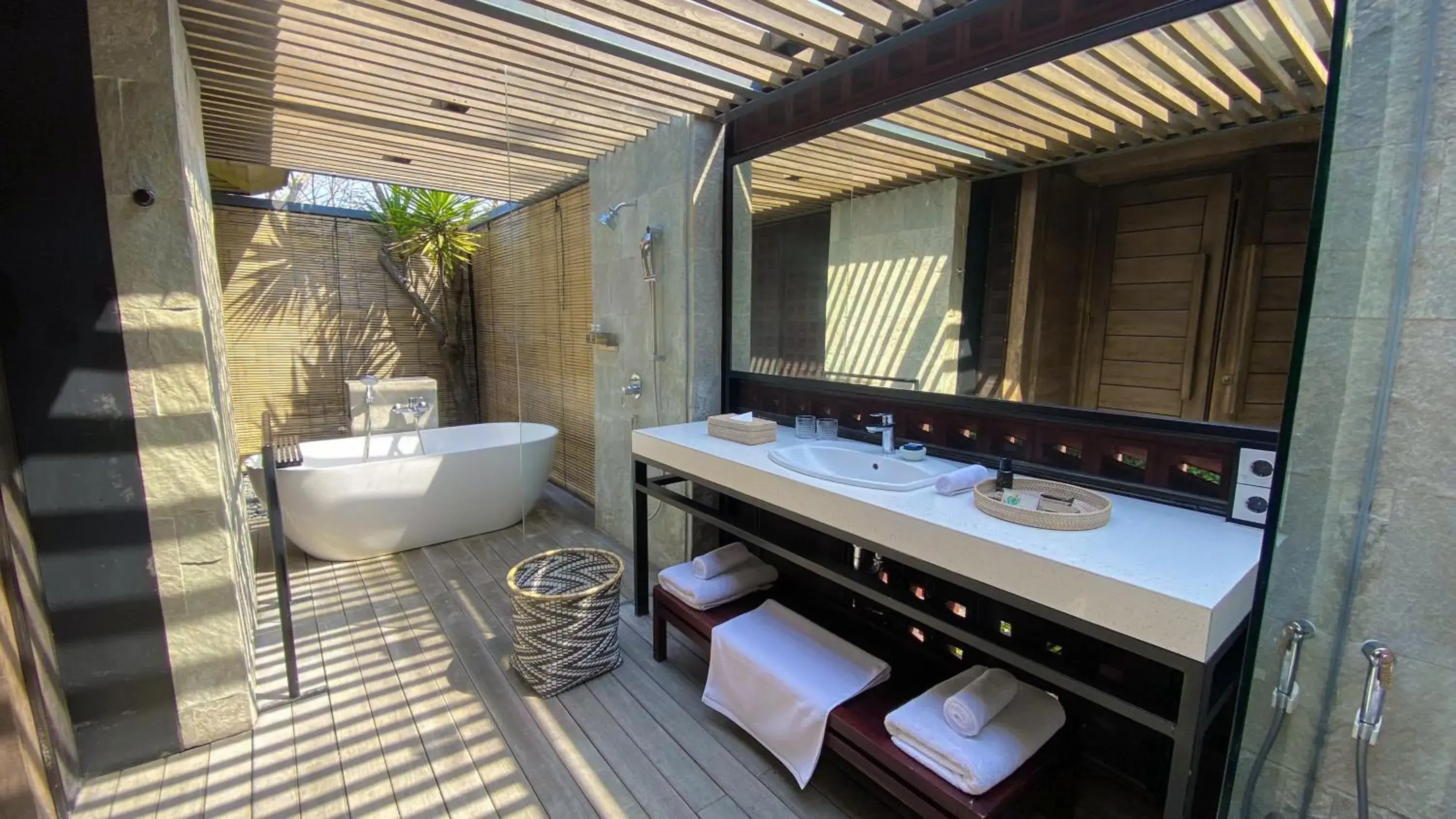 Double Room with Terrace in Djoglo Luxury Bungalow Double Room with Terrace in Djoglo Luxury Bungalow