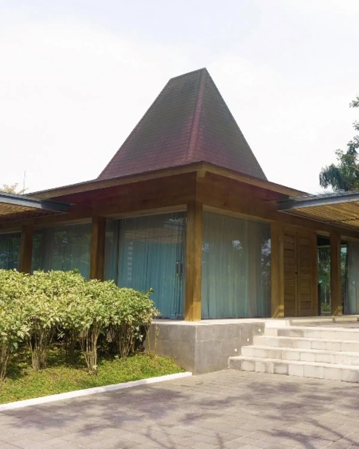 Property building in Djoglo Luxury Bungalow Property building in Djoglo Luxury Bungalow