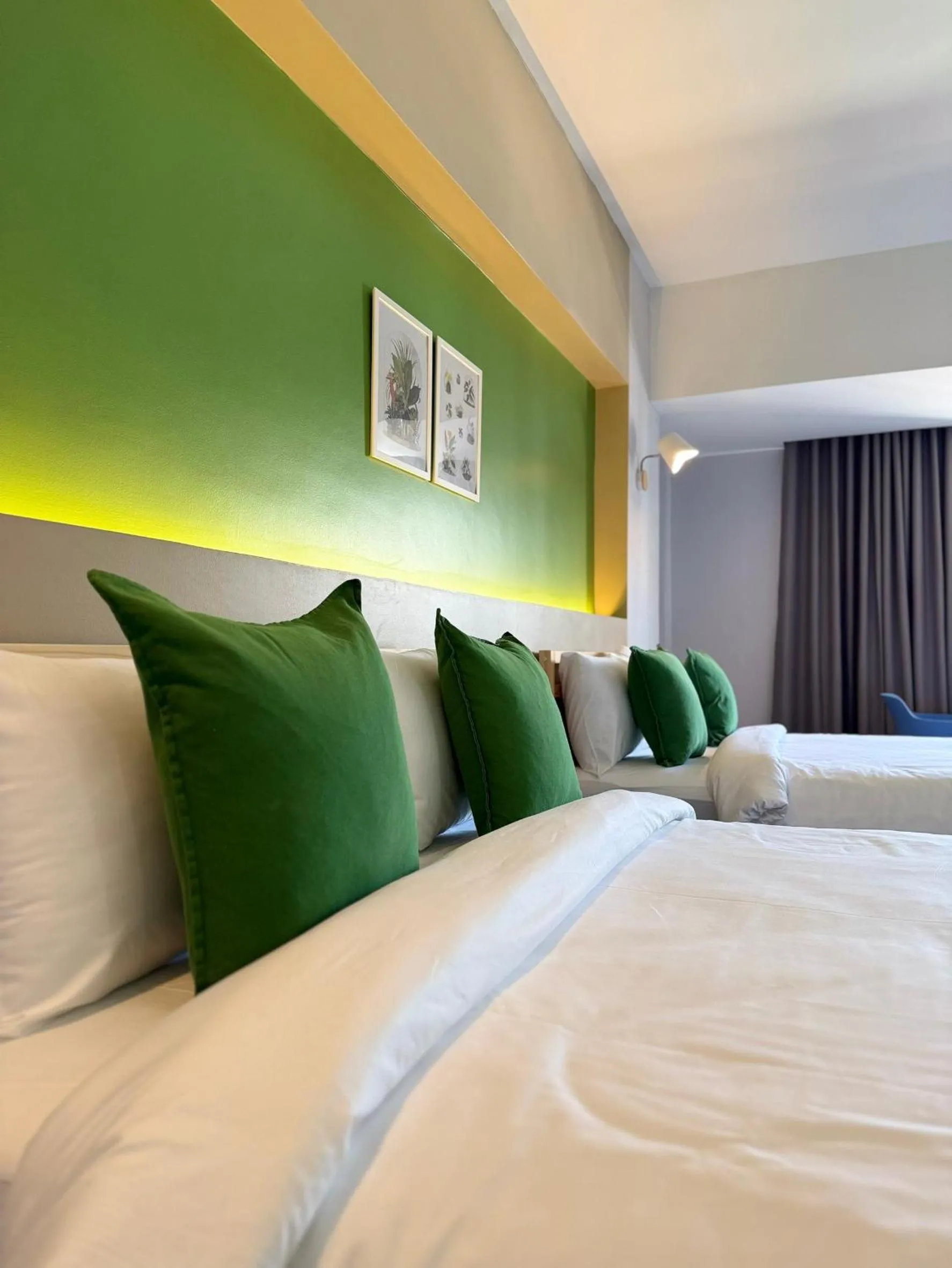 Chill Chill Hotel