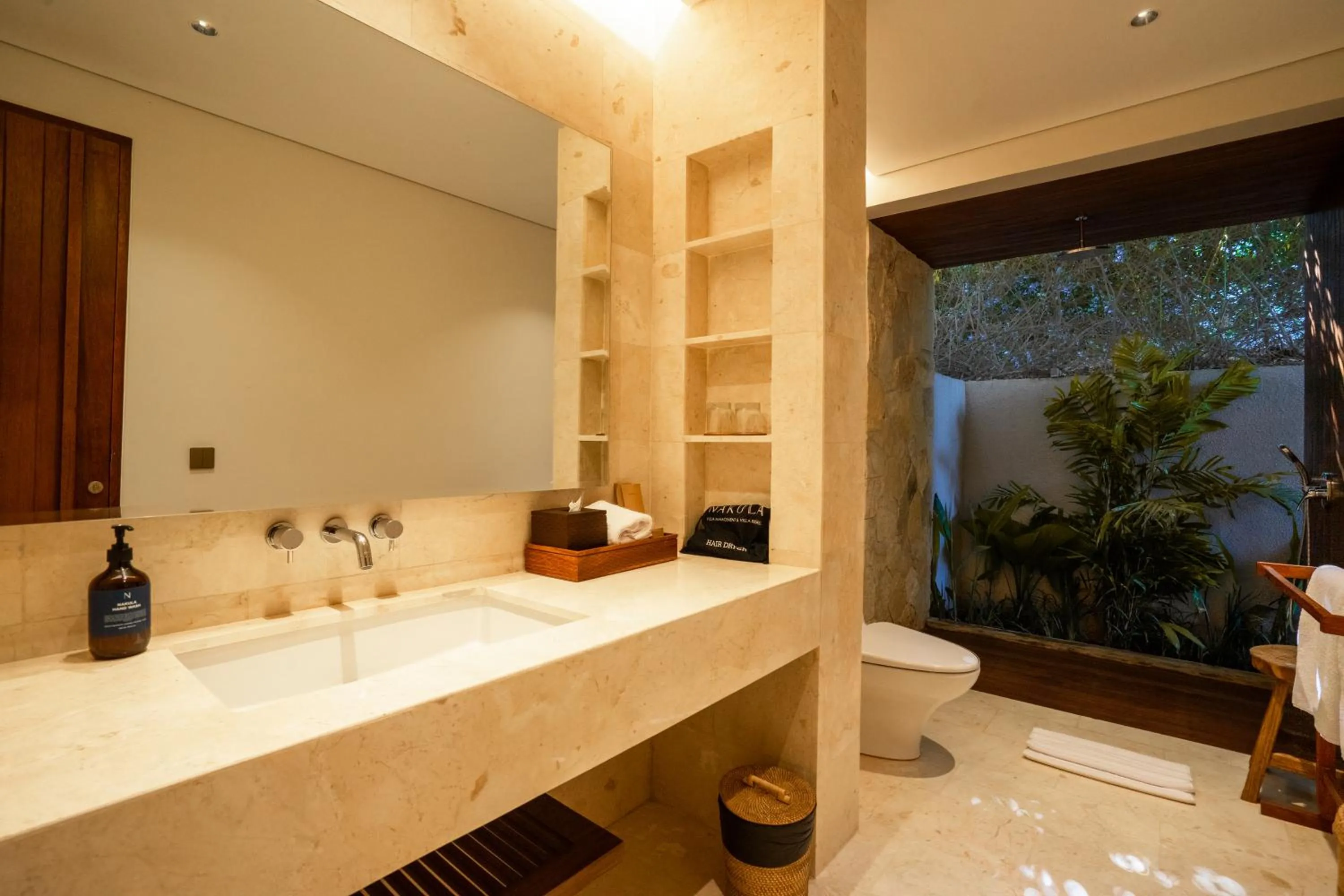 Bathroom in Amarta Beach Retreat by Nakula