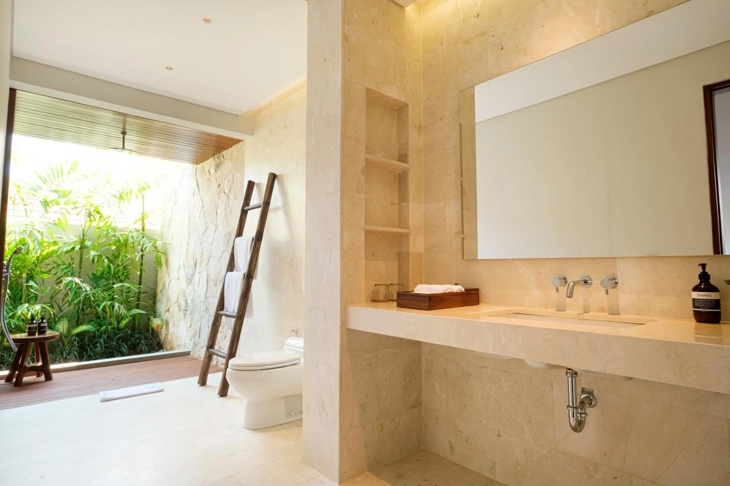 Amarta Beach Retreat by Nakula