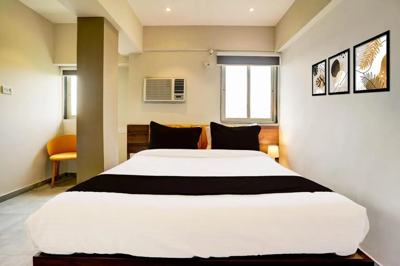Bed in Vibes Inn Juhu