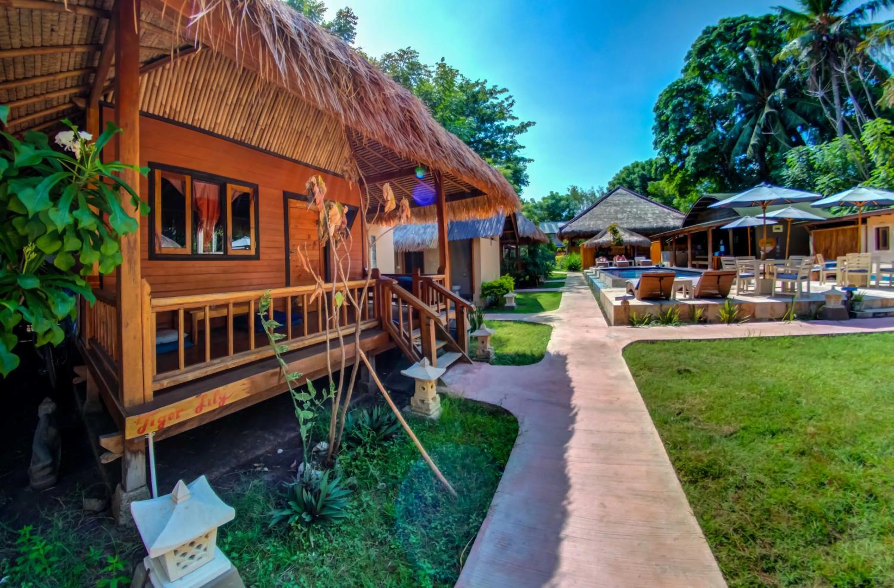 Bed in 8-Bed Mixed Dormitory Room in H2O Peaceful Yoga Resort