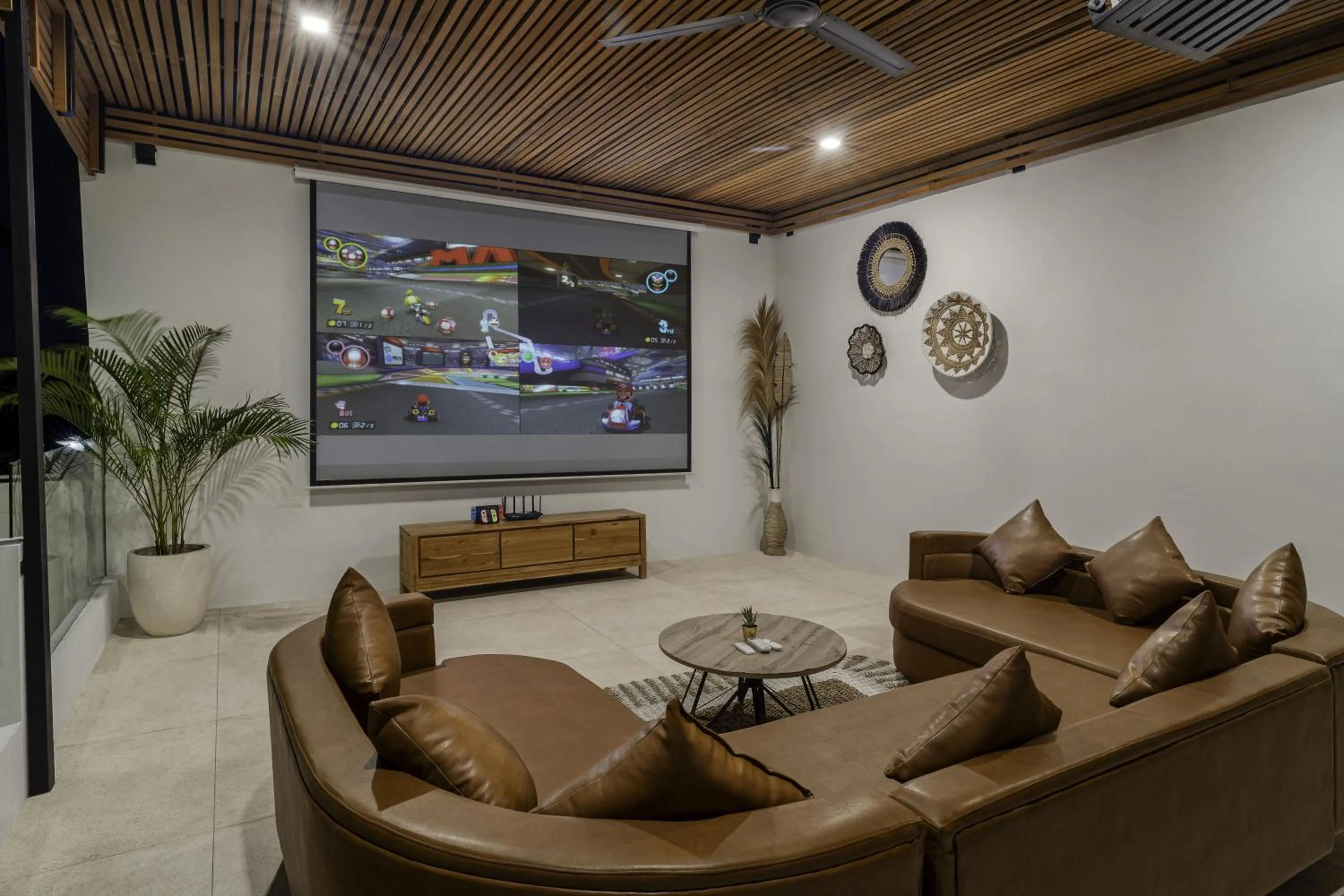 Communal lounge/ TV room in Casa Amor by GORO