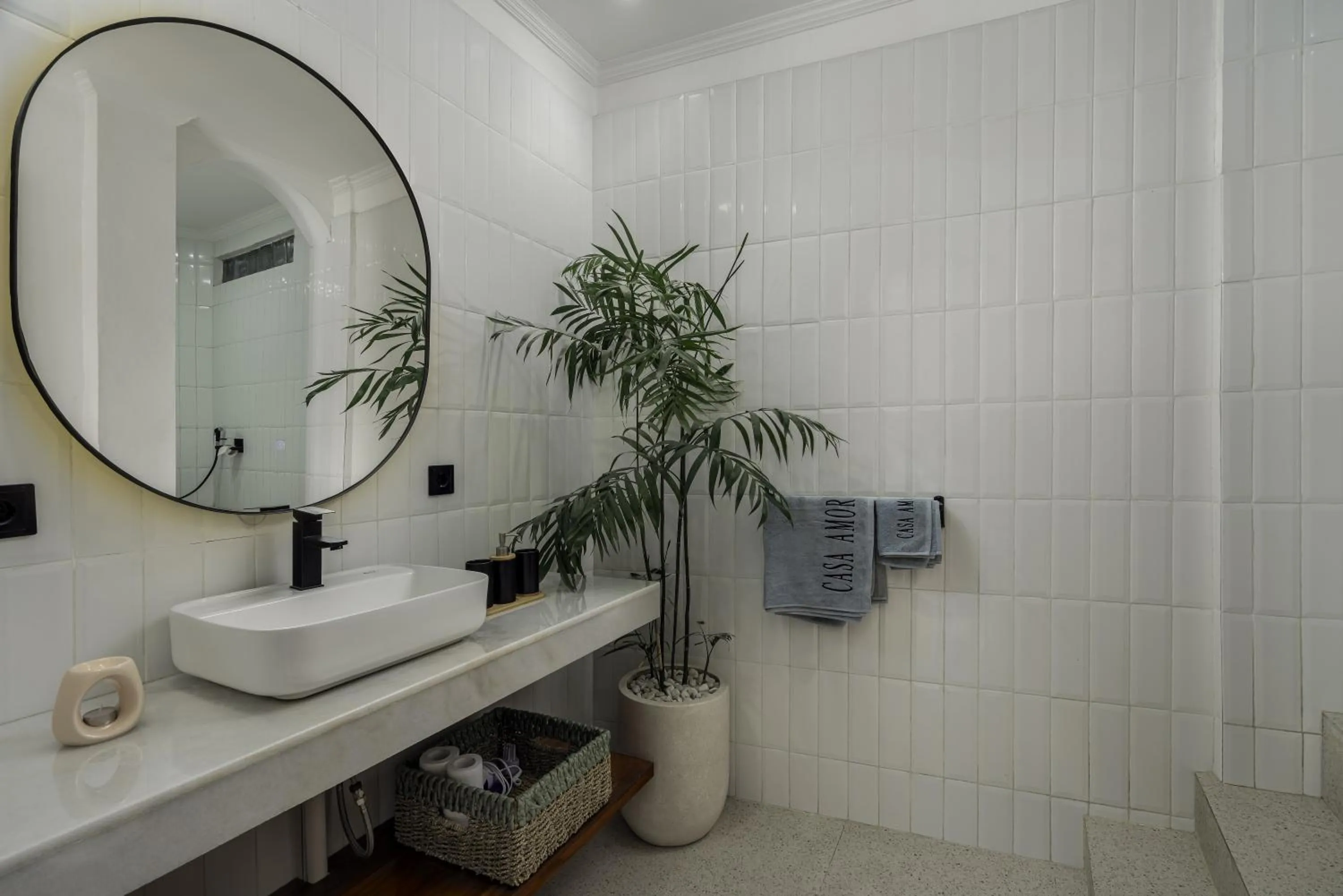Bathroom in Casa Amor by GORO