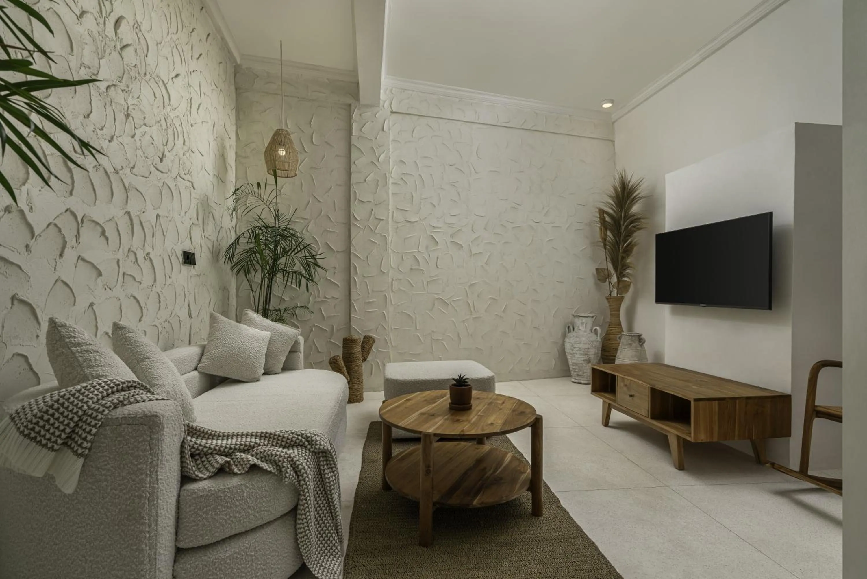 Bedroom, Bed in Casa Amor by GORO