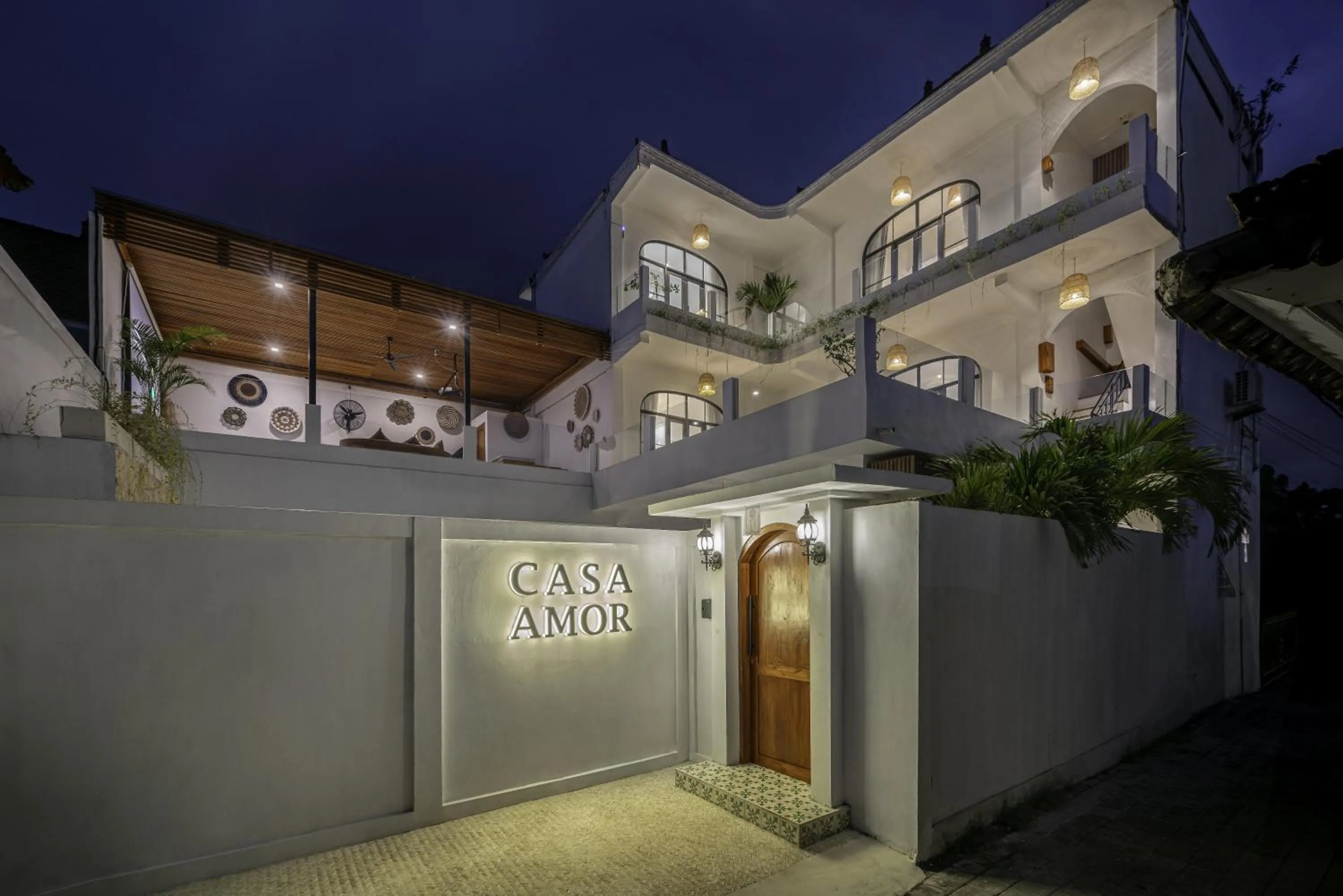 Property building in Casa Amor by GORO