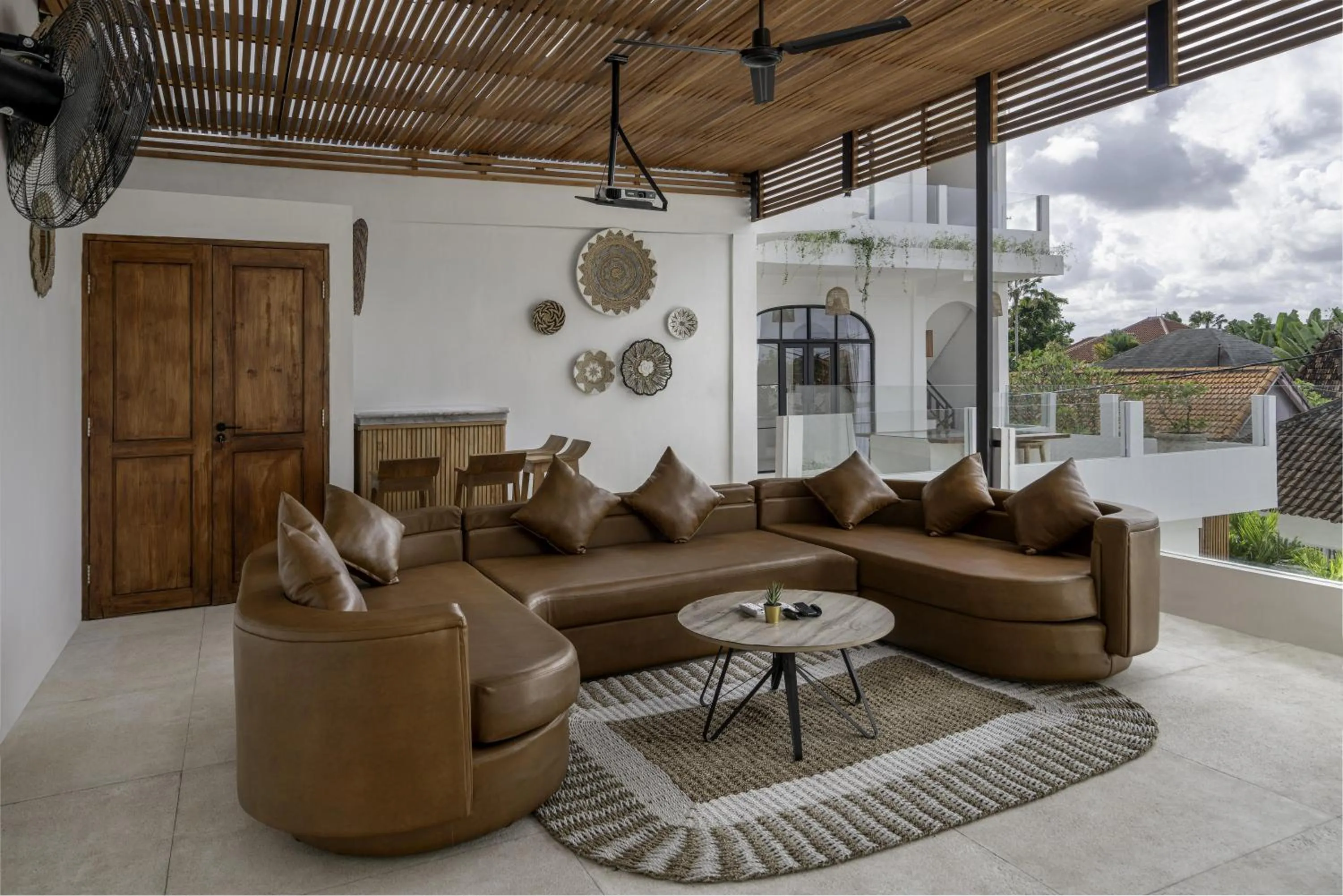 Communal lounge/ TV room in Casa Amor by GORO