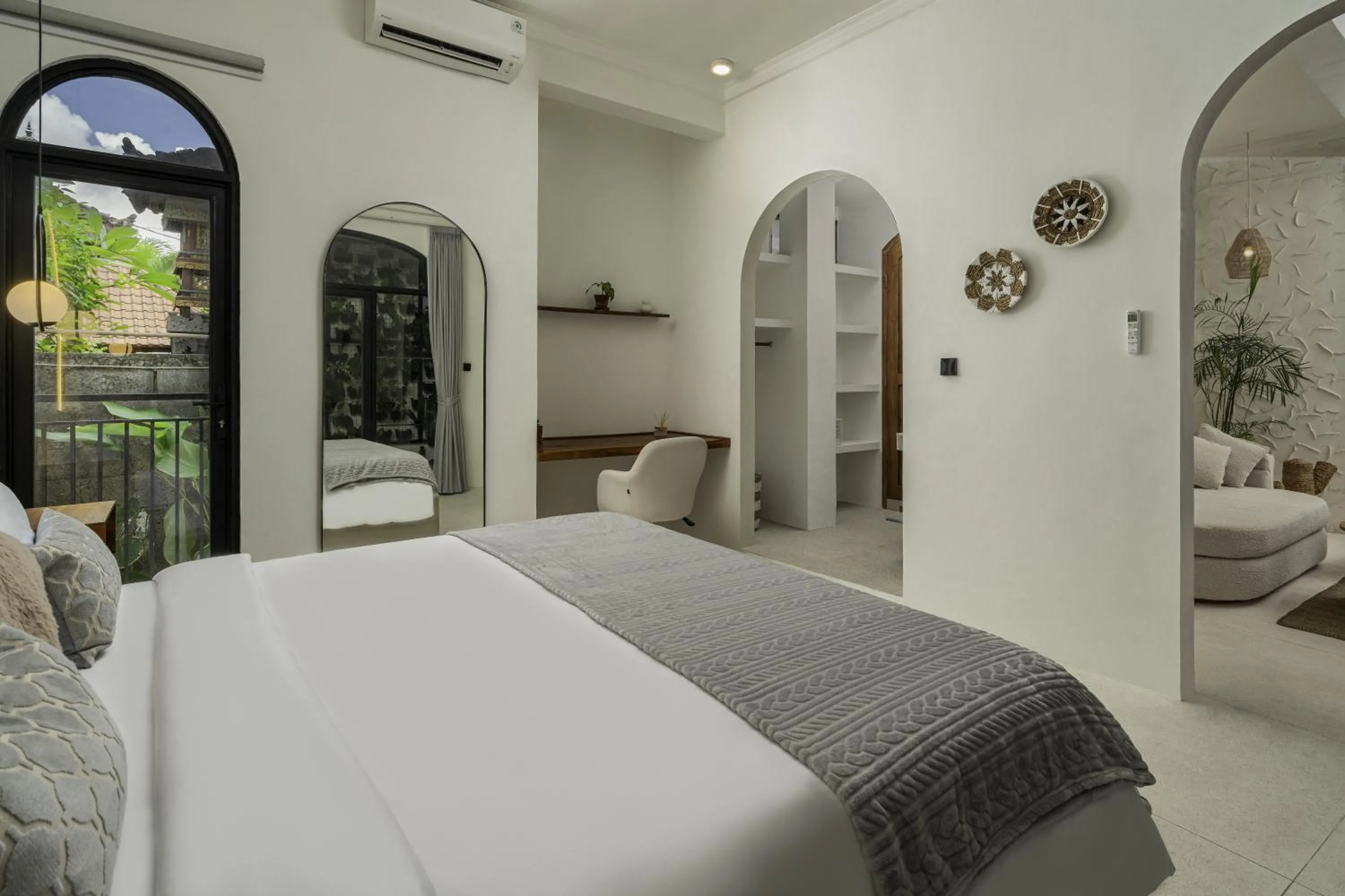 Bedroom, Bed in Casa Amor by GORO
