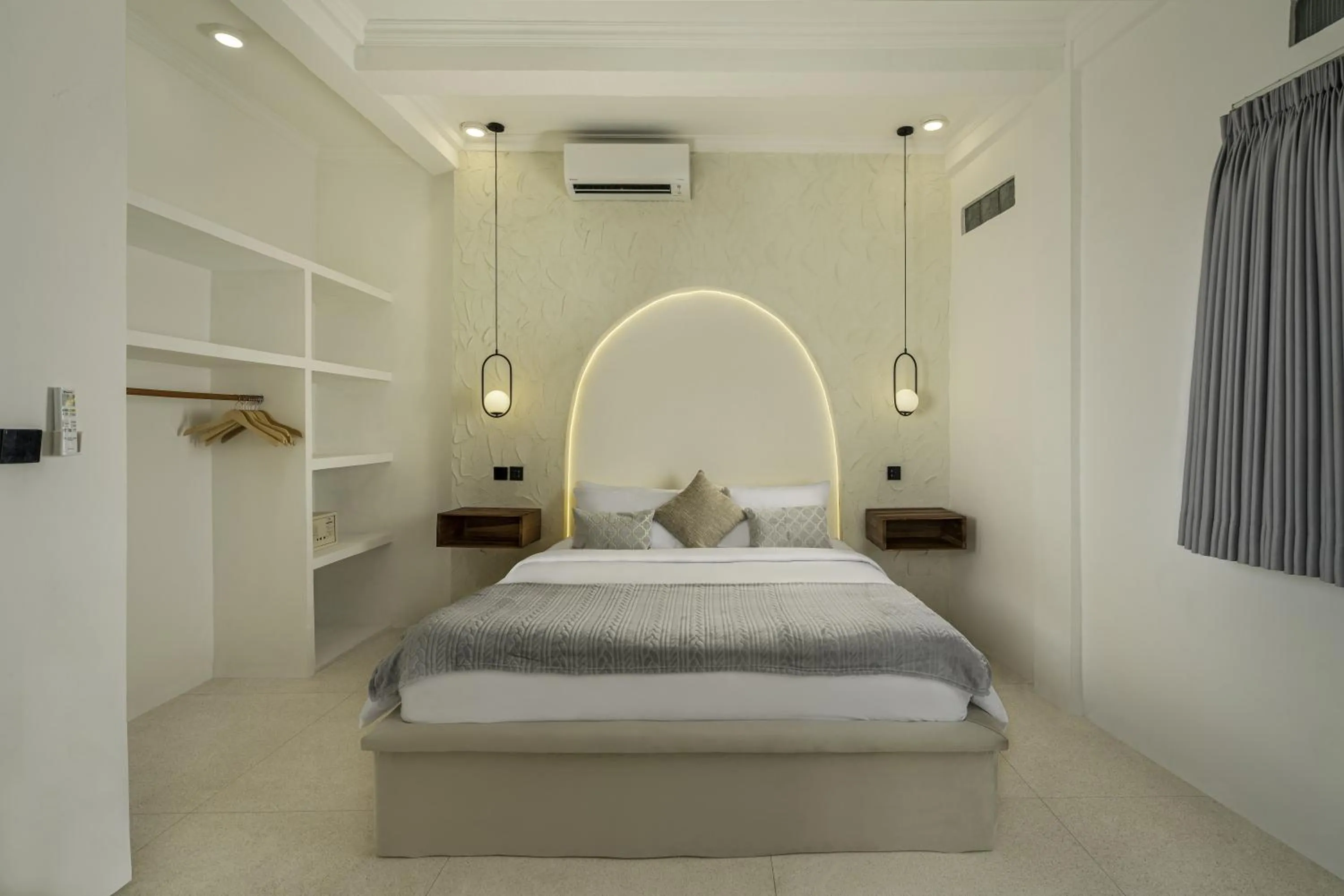 Bedroom, Bed in Casa Amor by GORO