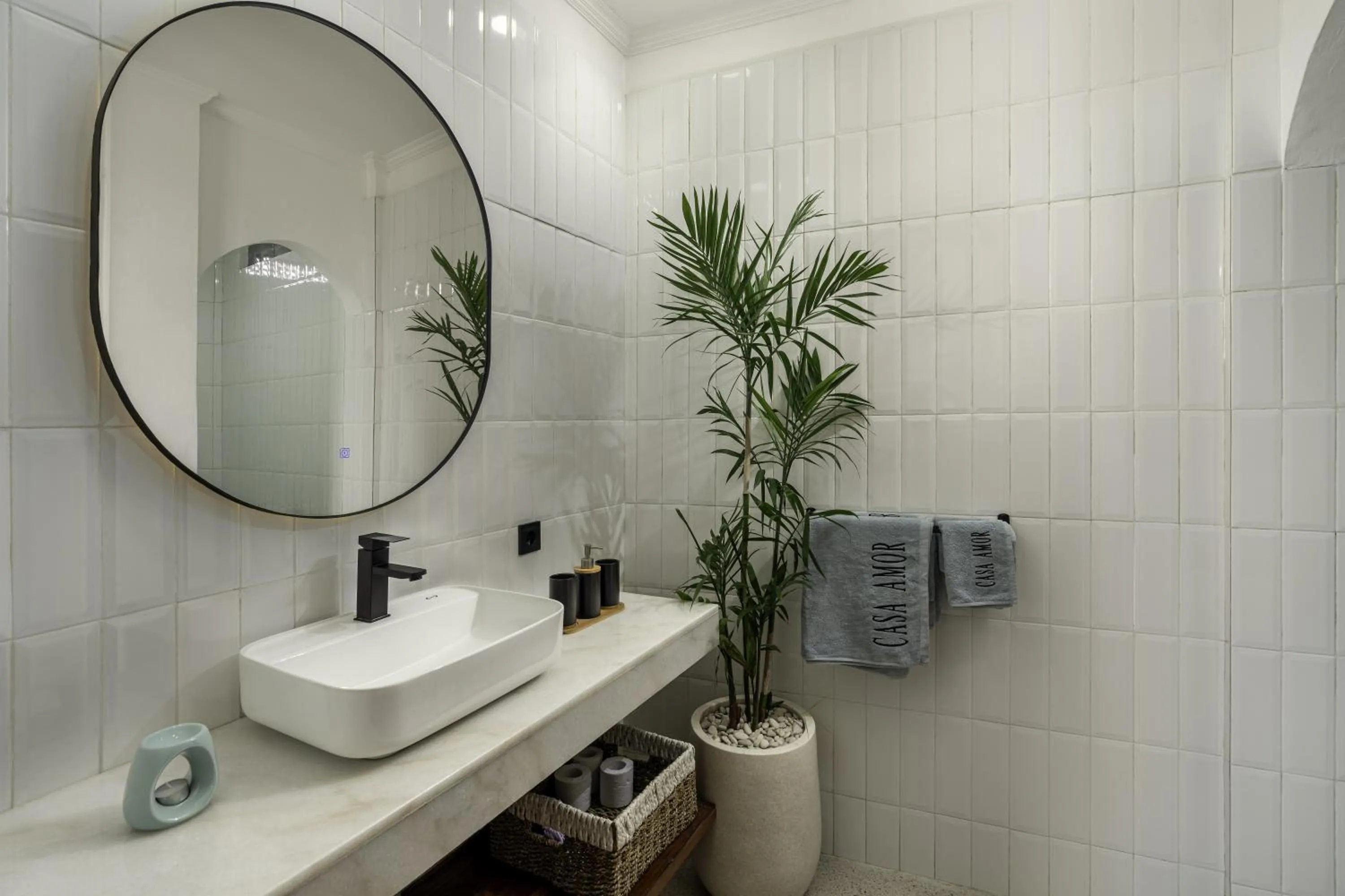 Bathroom in Casa Amor by GORO