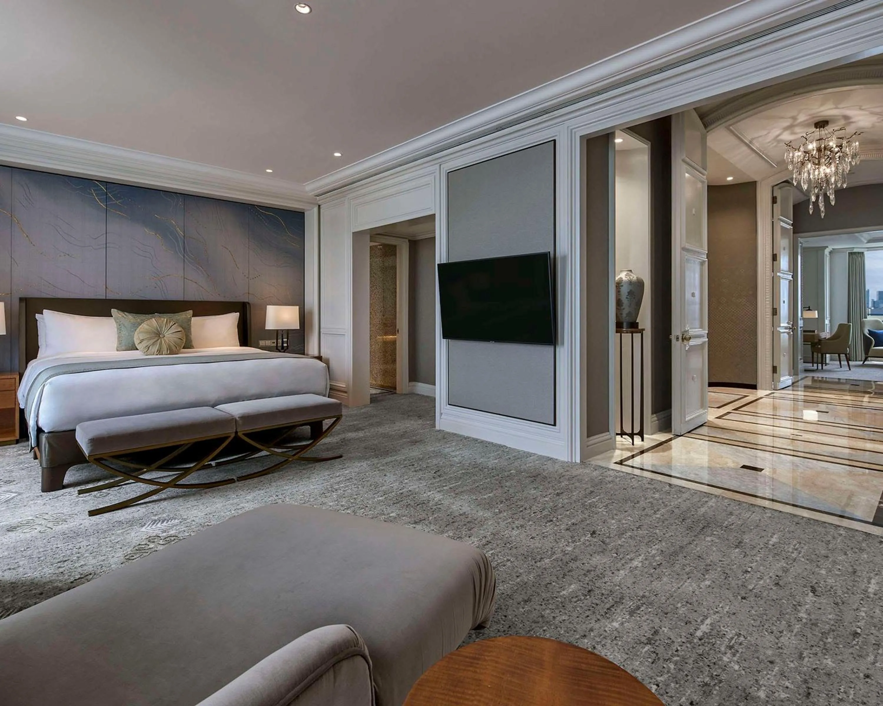 Photo of the whole room, Bed in Grand Hyatt Jakarta