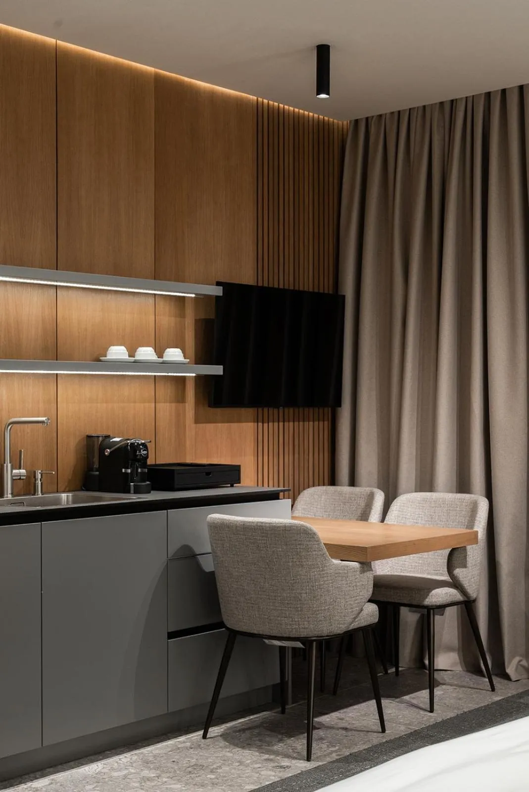 TV and multimedia in Garni Hotel Galeria