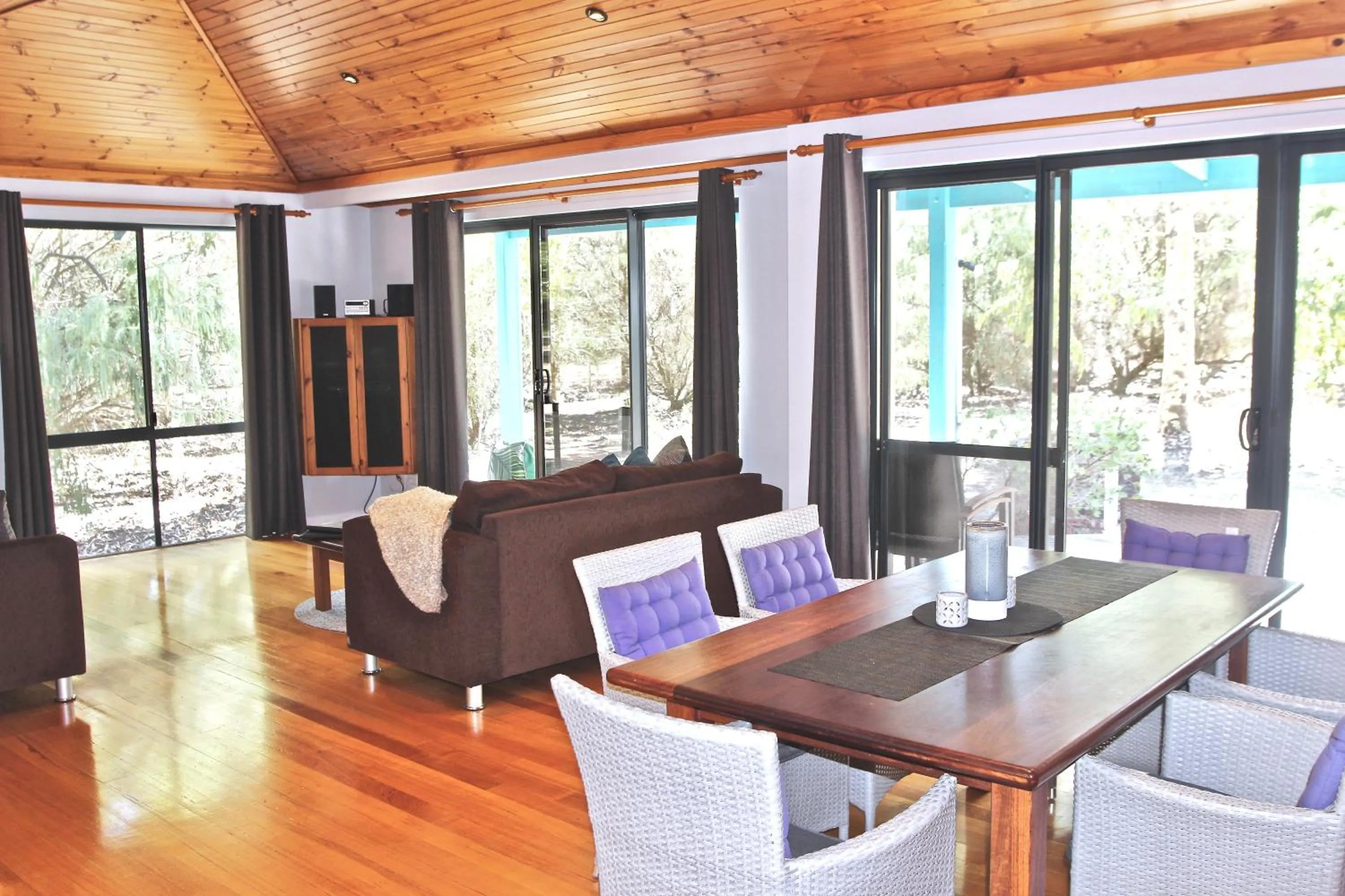 TV and multimedia in Ellensbrook Cottages