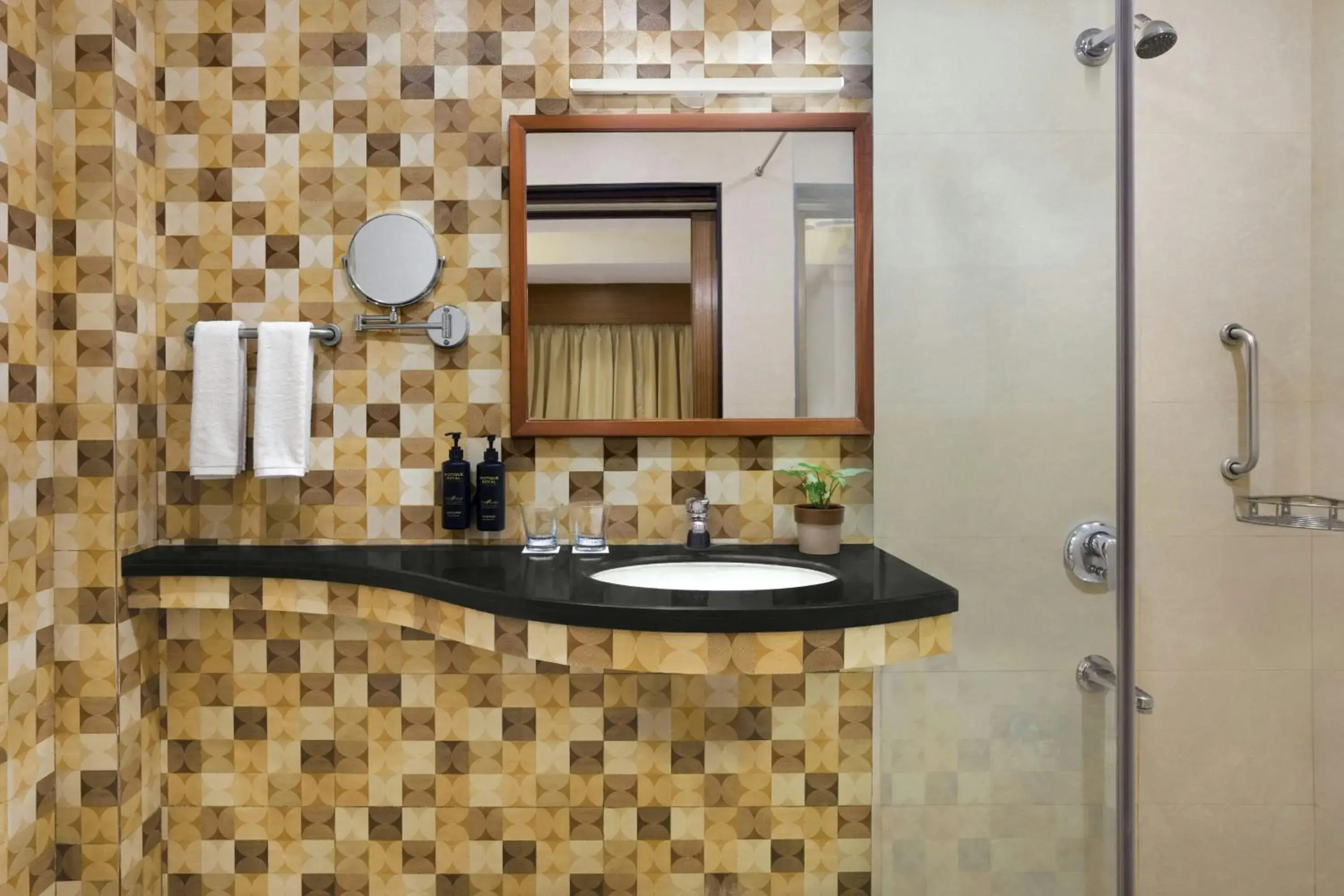 Bathroom in The Fern Residency Woodland, Pune, Series by Marriott Bathroom in The Fern Residency Woodland, Pune, Series by Marriott