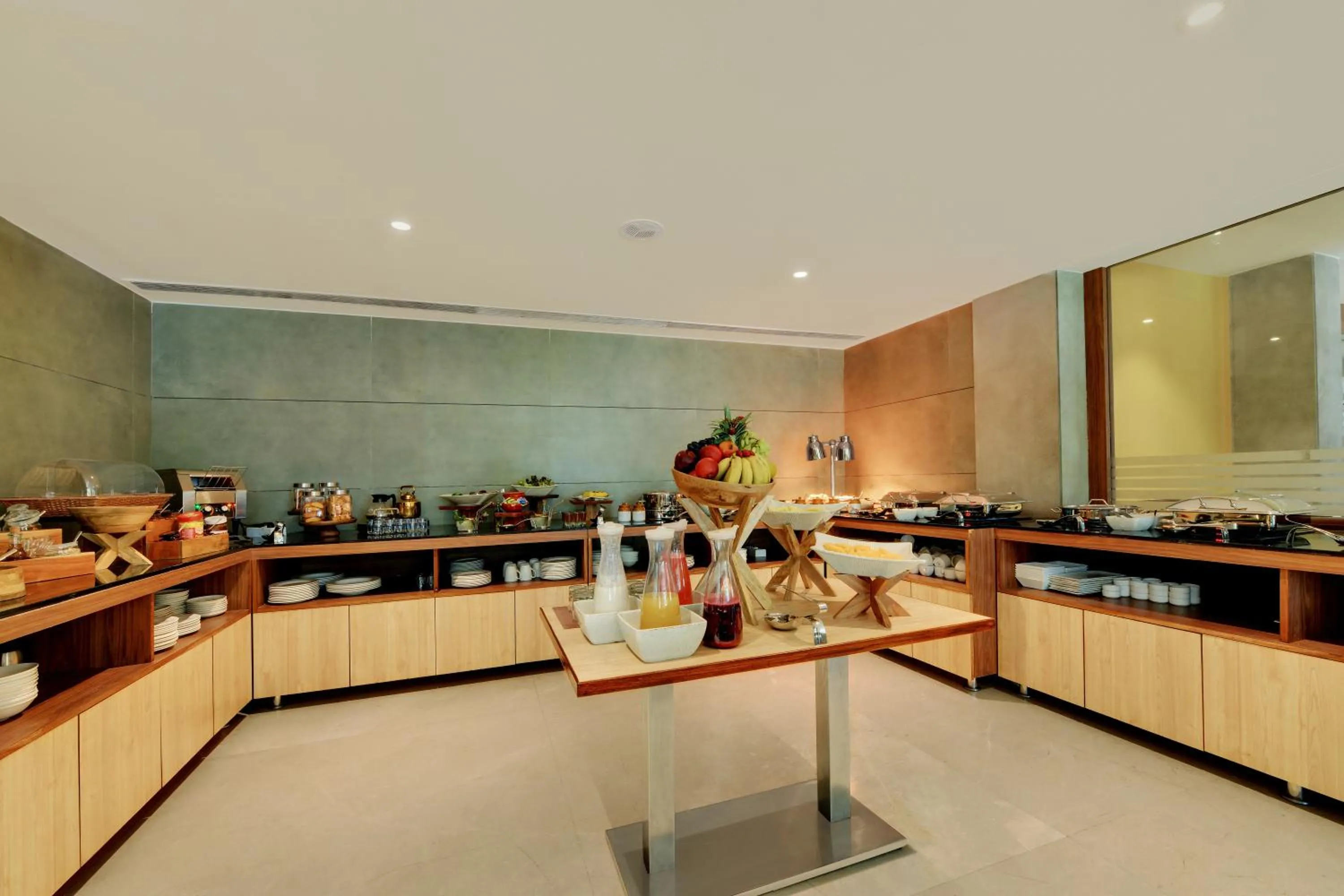 Restaurant/places to eat in The Fern Residency Woodland, Pune