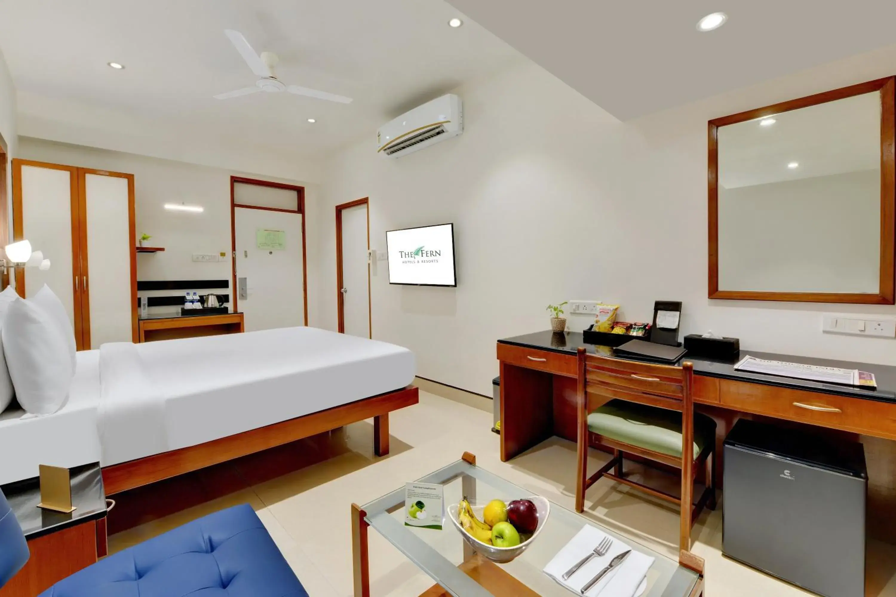 Winter Green Premium Room, 1 King Bed - single occupancy in The Fern Residency Woodland, Pune Winter Green Premium Room, 1 King Bed - single occupancy in The Fern Residency Woodland, Pune