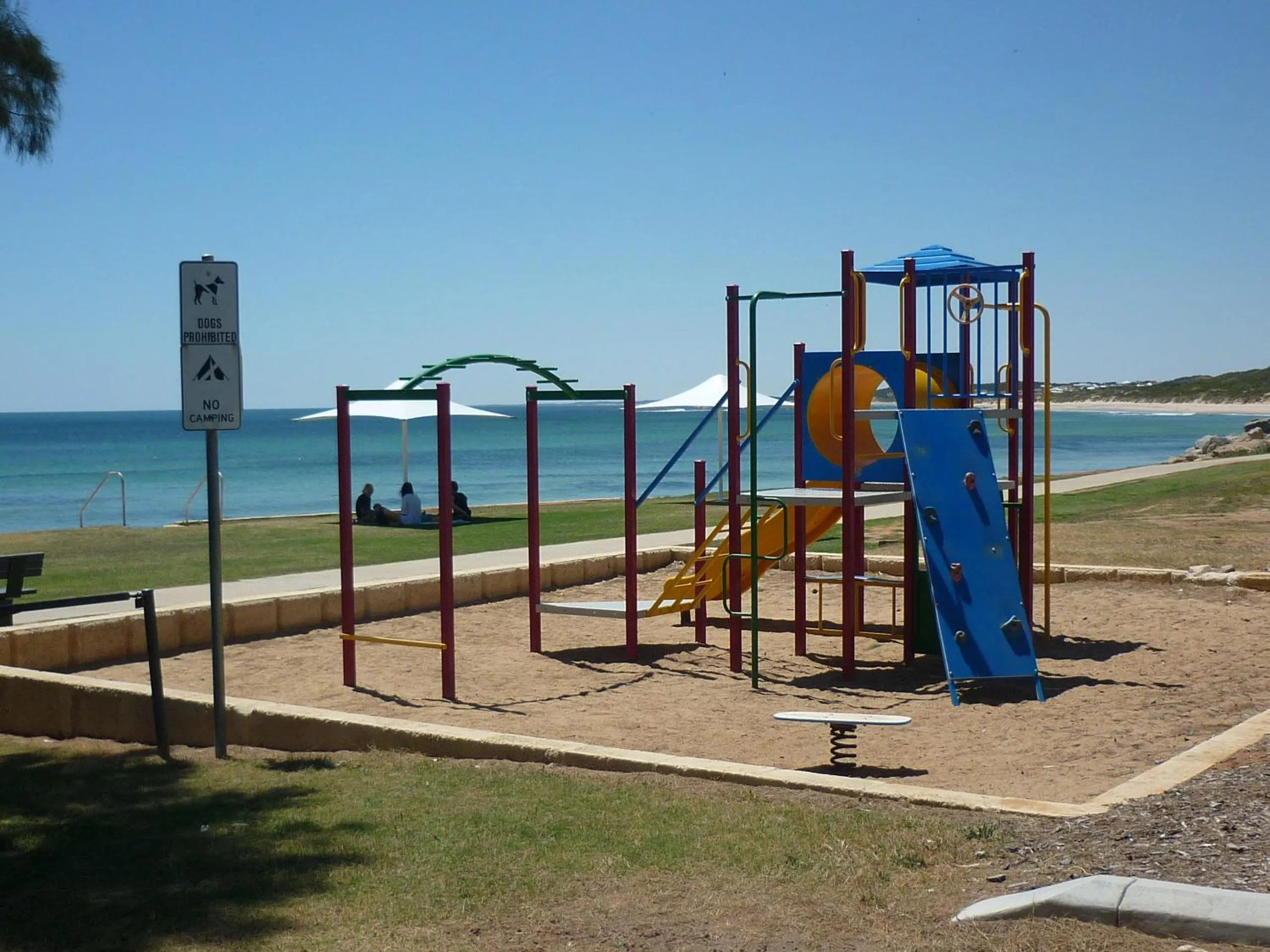 Children play ground in Leander Reef Holiday Park