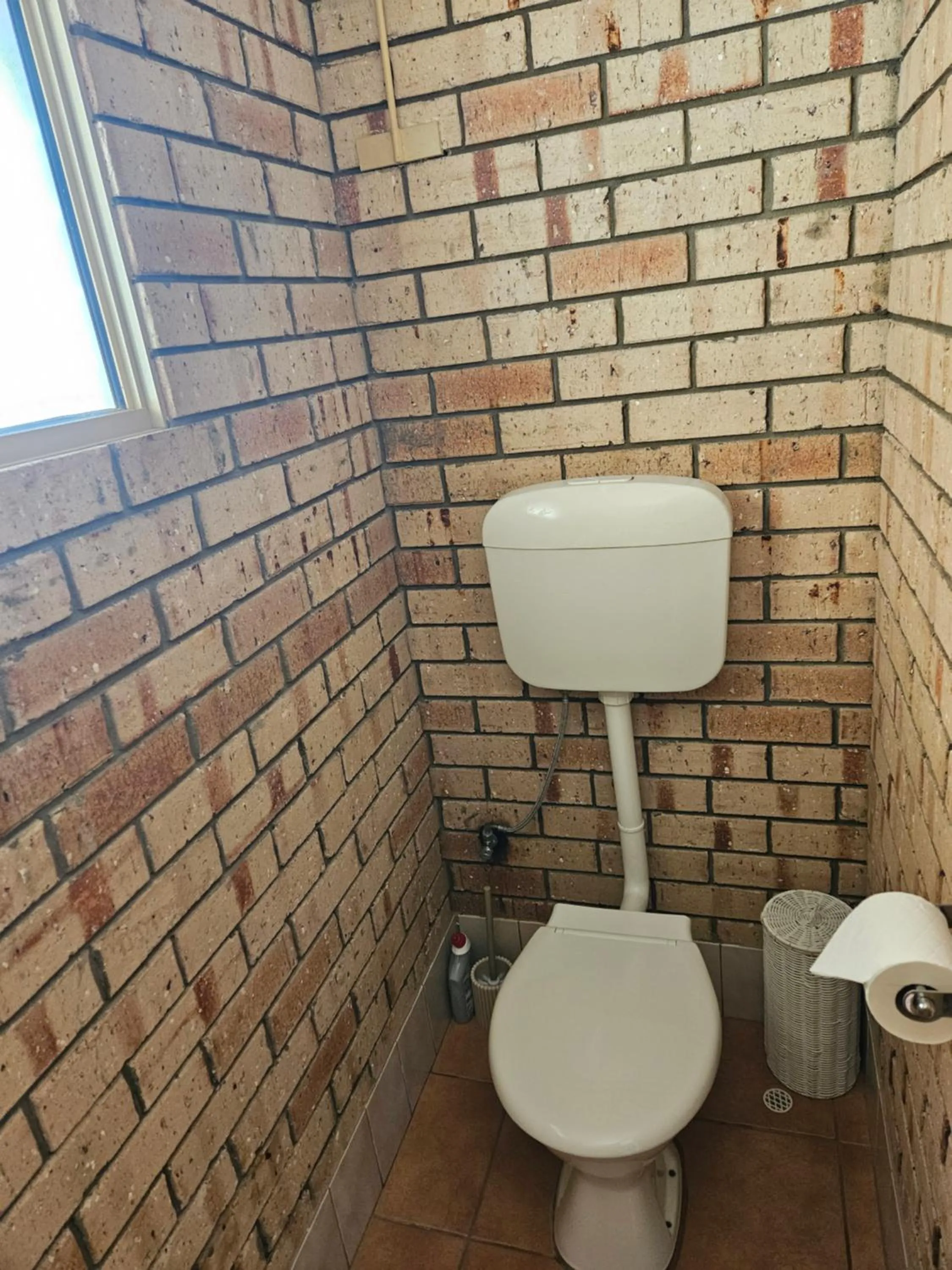 Toilet in Leander Reef Holiday Park
