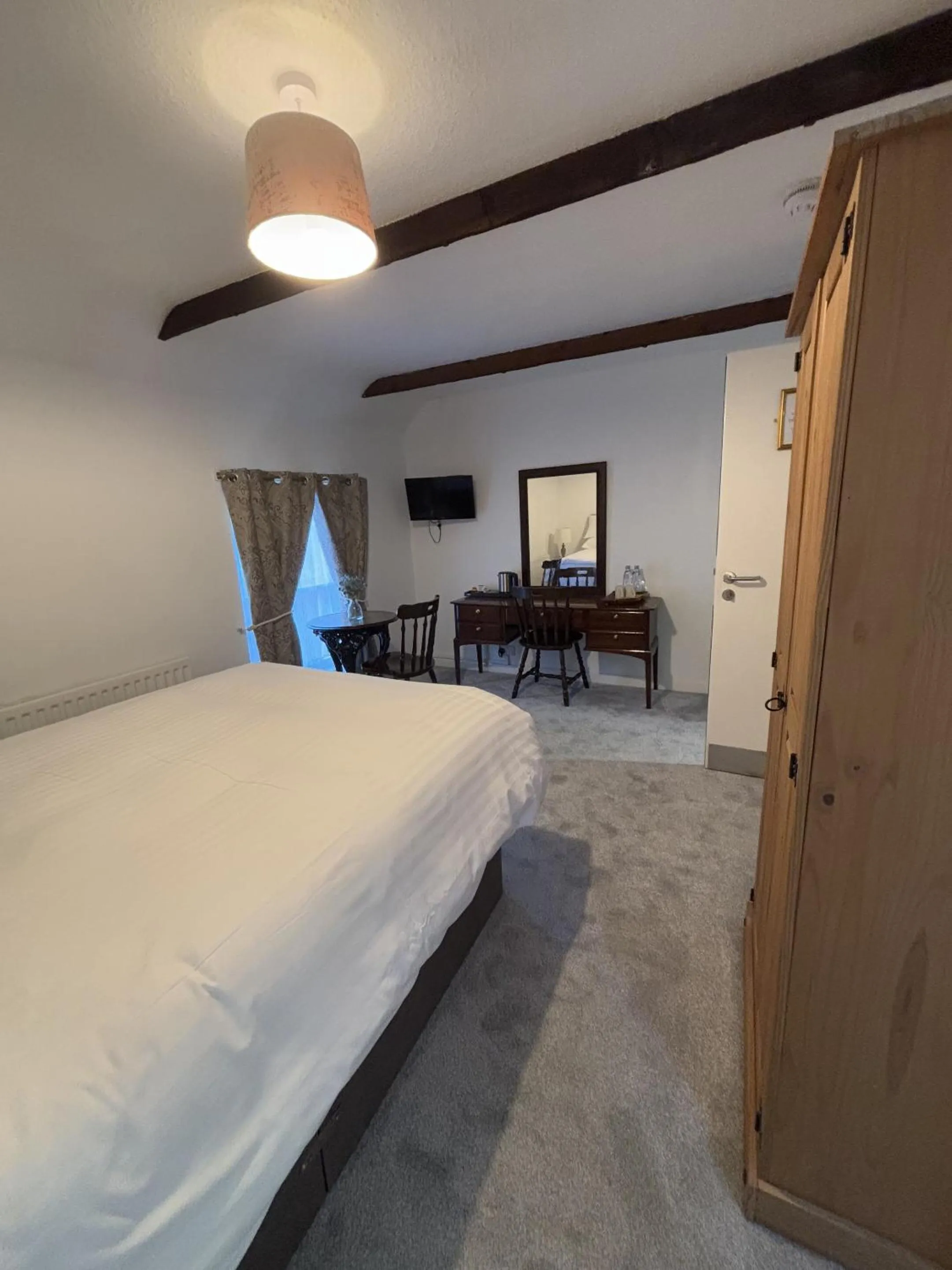 Bedroom, Bed in Yak & Yeti