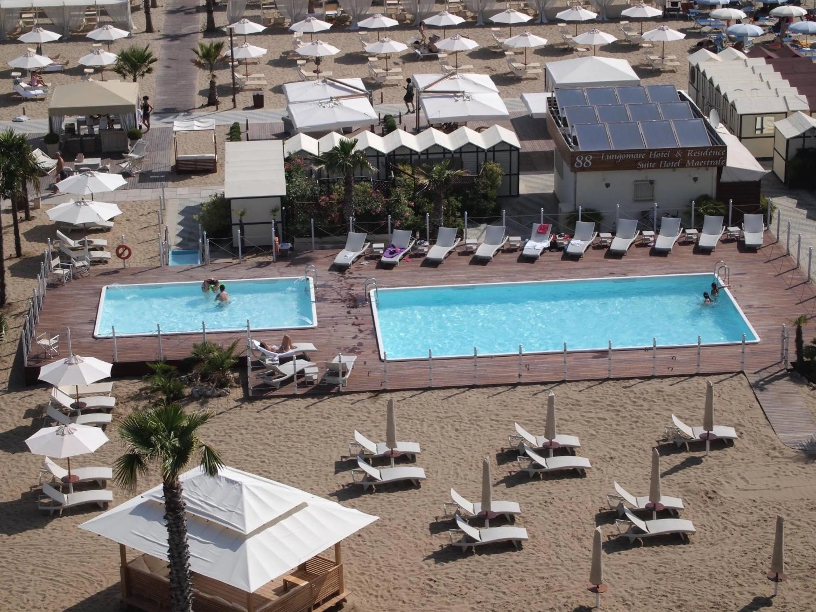 Pool view in Hotel Maestrale
